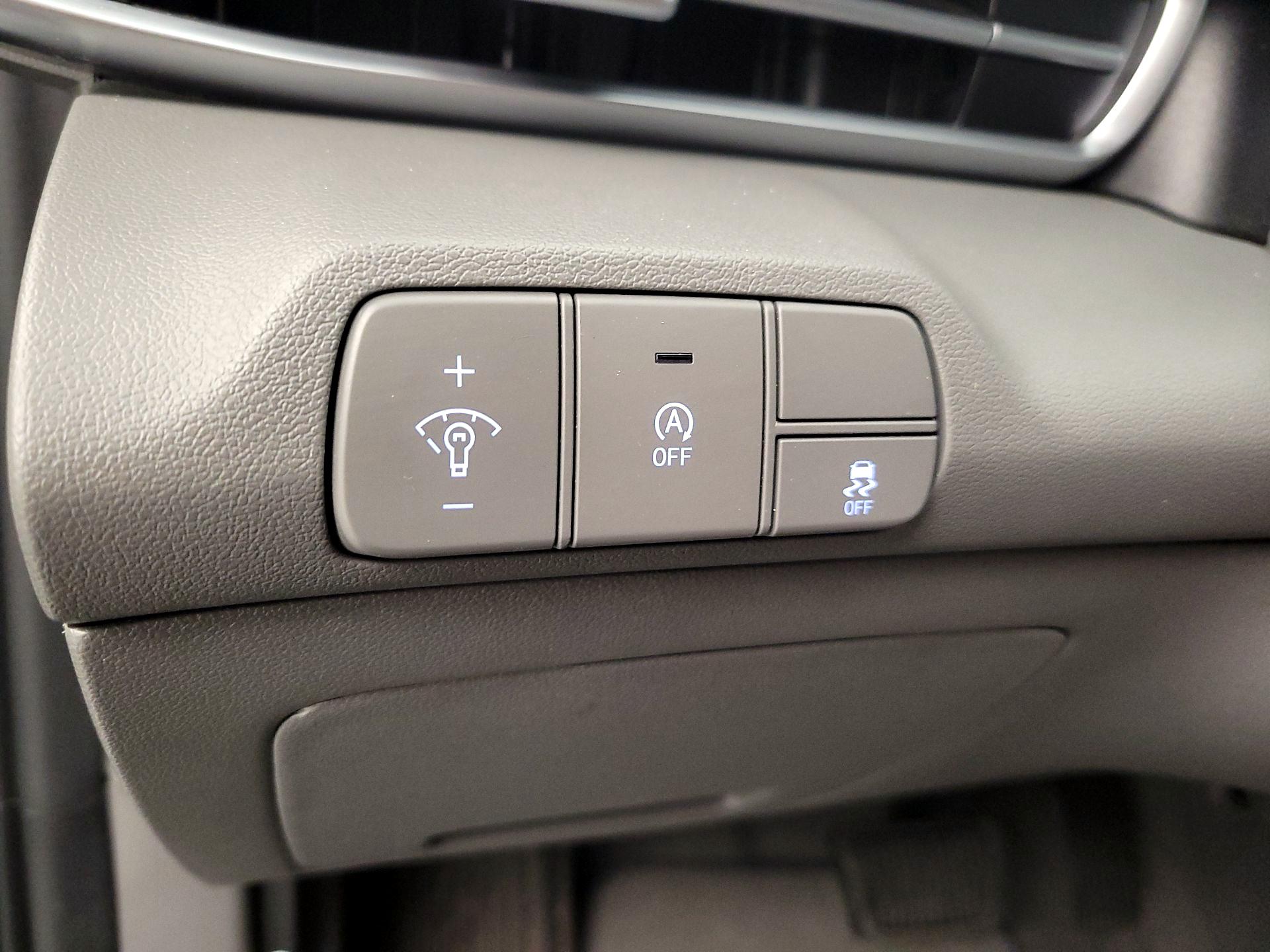 Thumbnail: 2024 Hyundai Elantra - 13