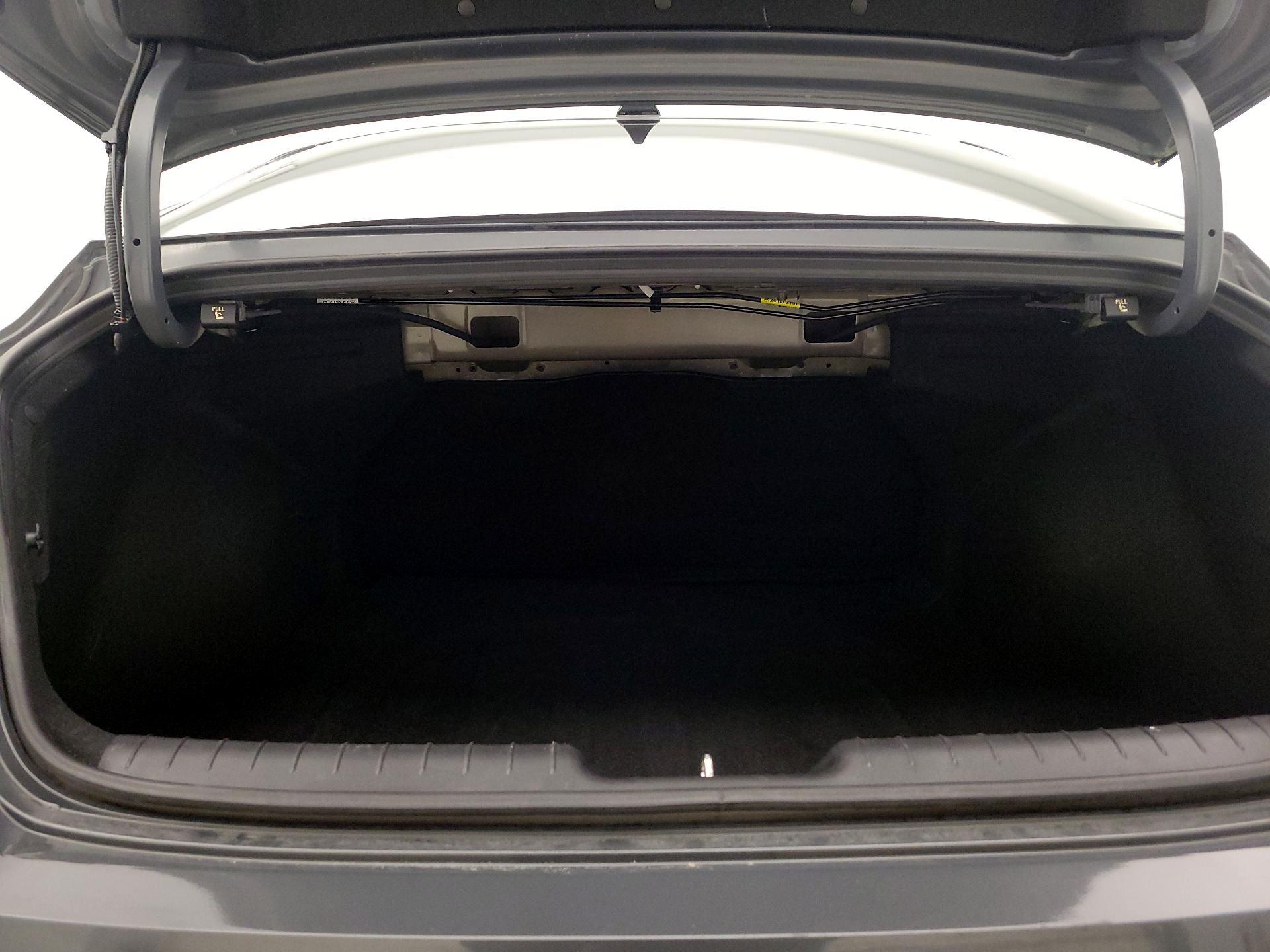 Thumbnail: 2024 Hyundai Elantra - 20