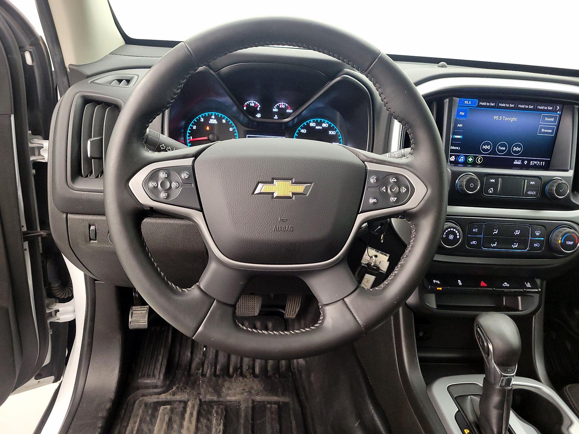 Thumbnail: 2022 Chevrolet Colorado - 10