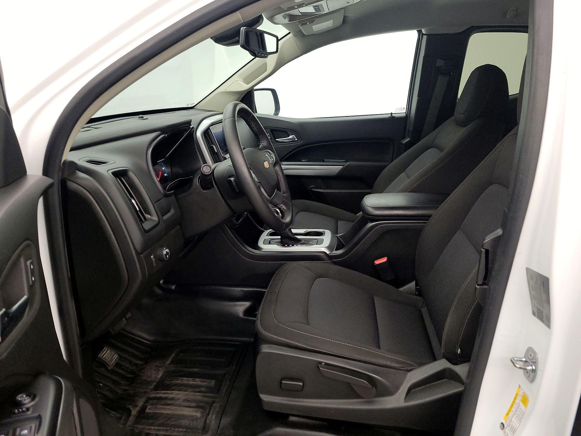 Thumbnail: 2022 Chevrolet Colorado - 11