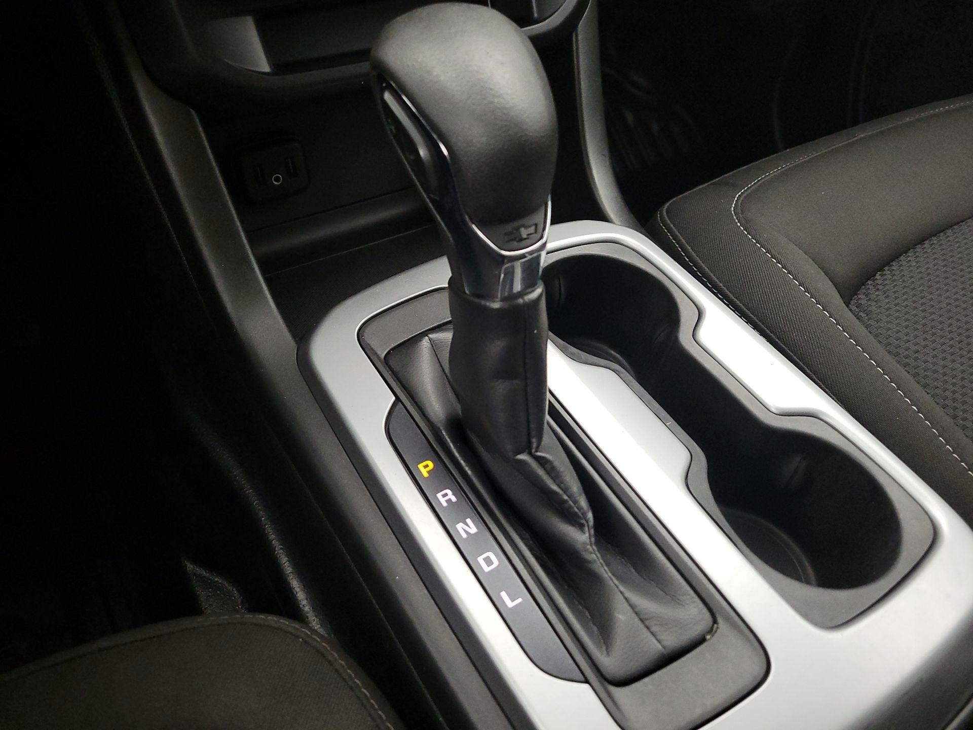 Thumbnail: 2022 Chevrolet Colorado - 17