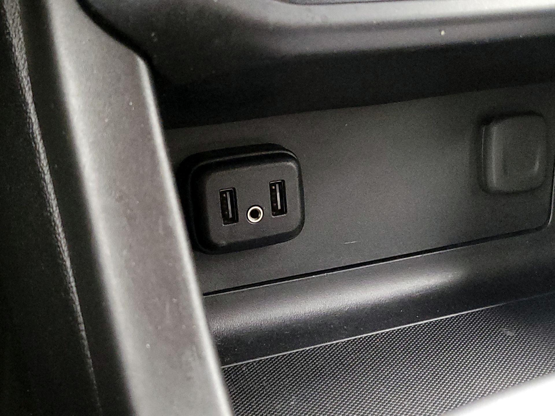 Thumbnail: 2022 Chevrolet Colorado - 18