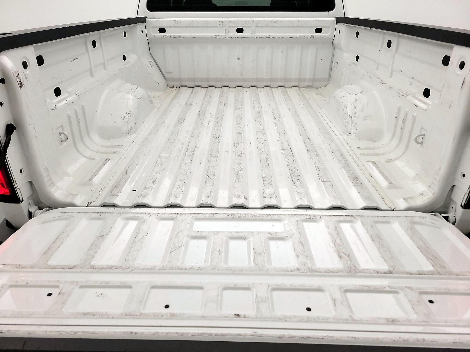 Thumbnail: 2022 Chevrolet Colorado - 20