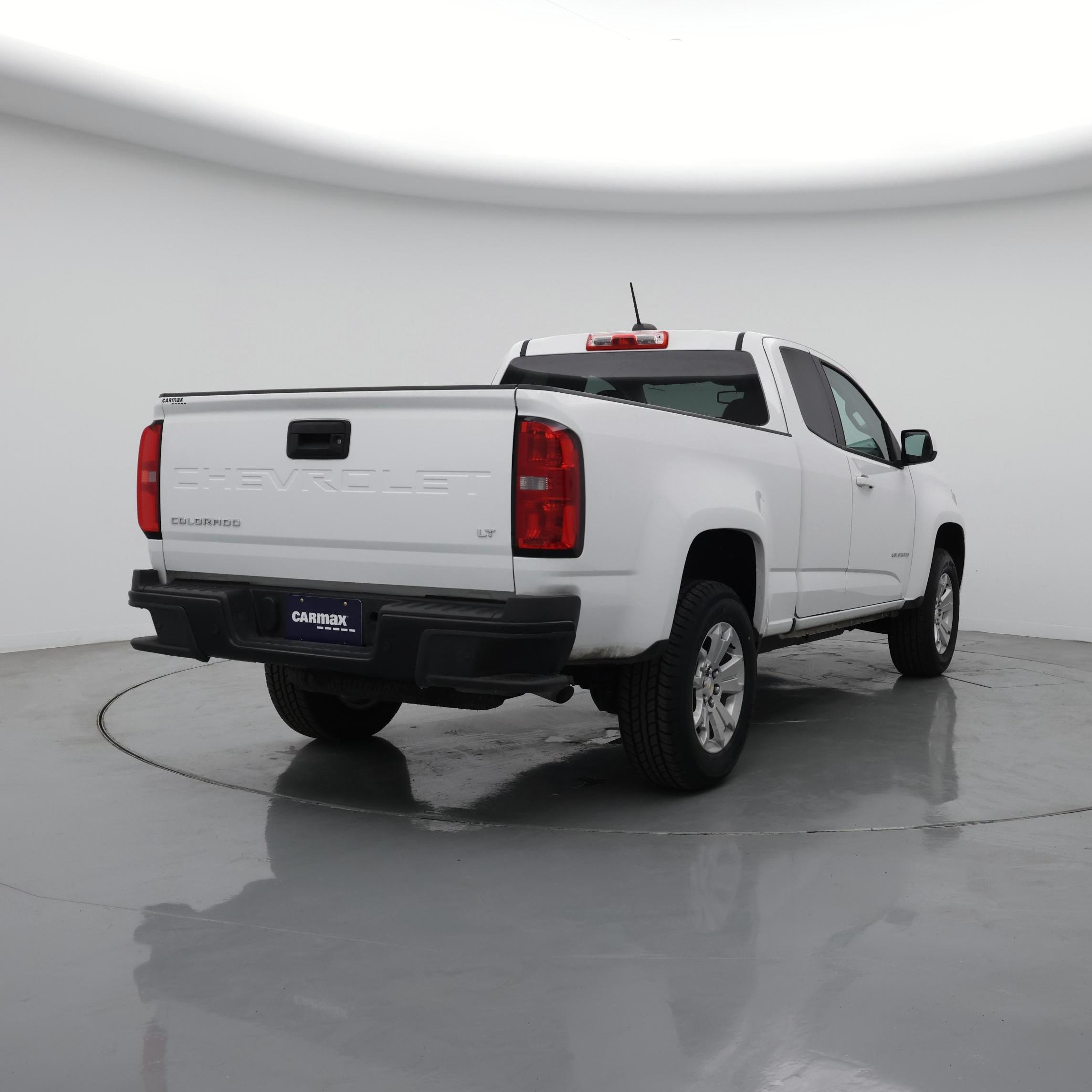 Thumbnail: 2022 Chevrolet Colorado - 8