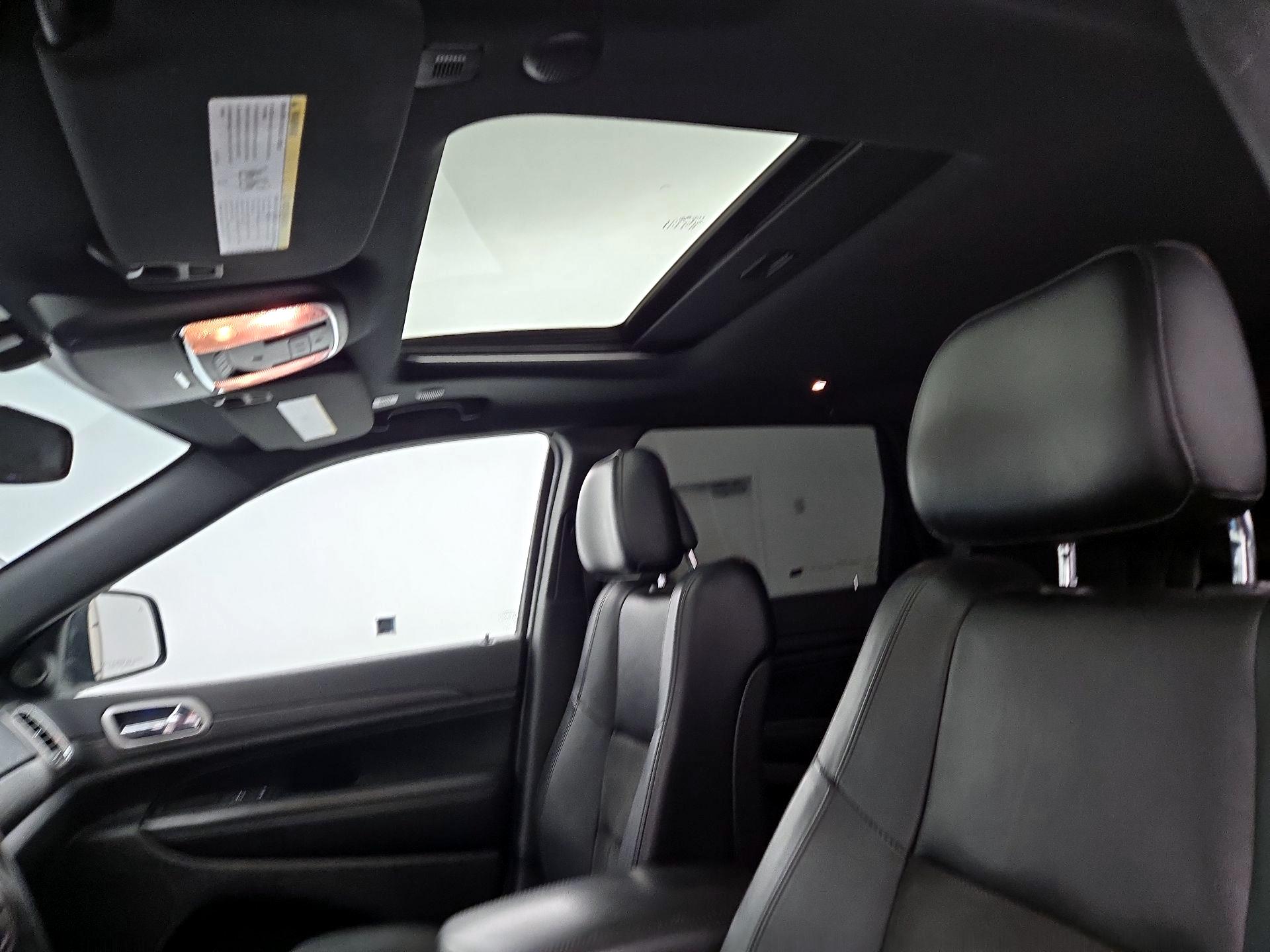 Thumbnail: 2022 Jeep Grand Cherokee - 20