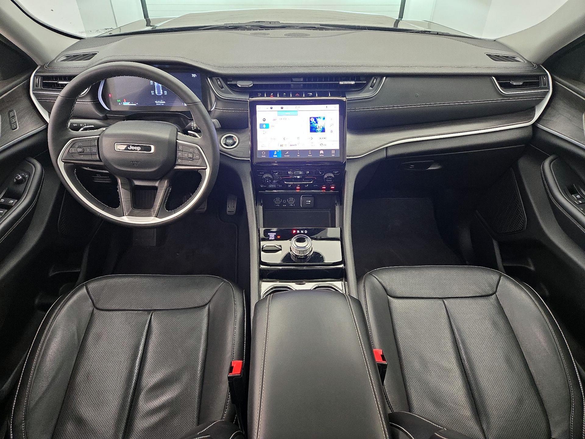Thumbnail: 2023 Jeep Grand Cherokee - 9