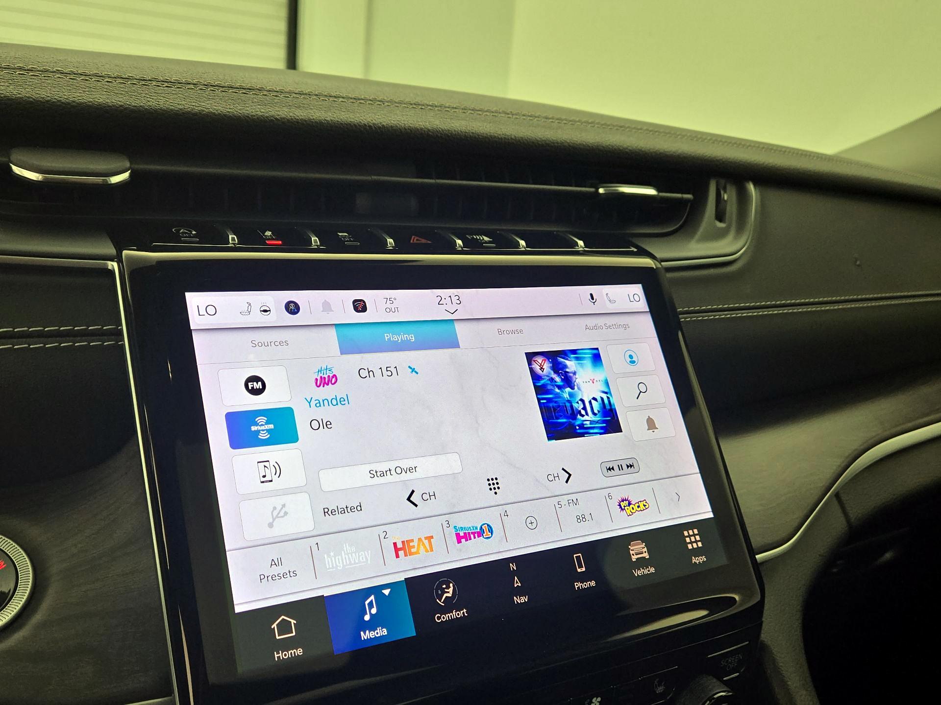 Thumbnail: 2023 Jeep Grand Cherokee - 15