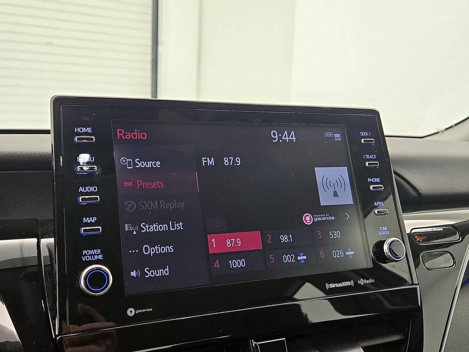 2023 Toyota Camry XLE - Photo 16