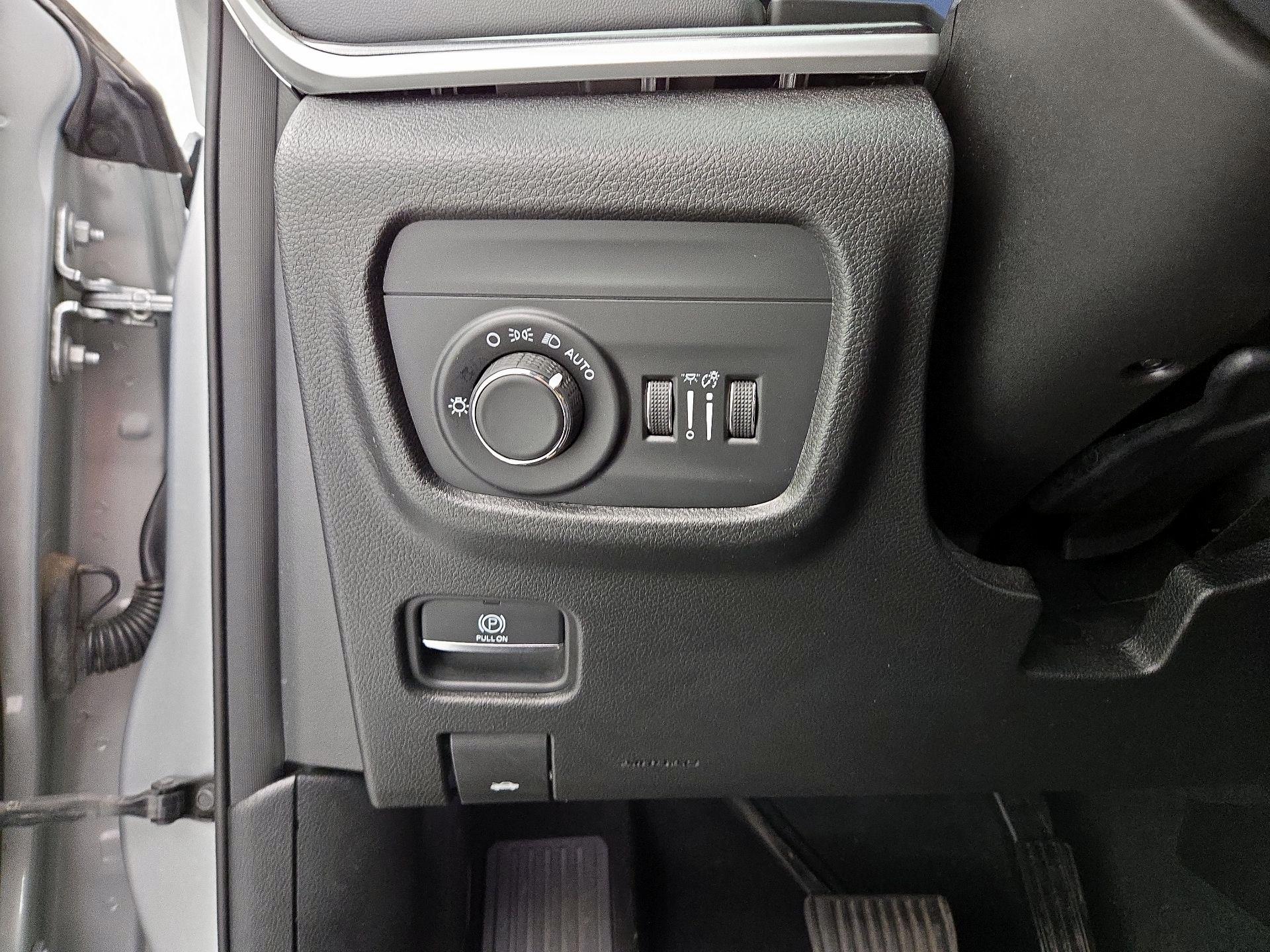 Thumbnail: 2023 Jeep Grand Cherokee - 13