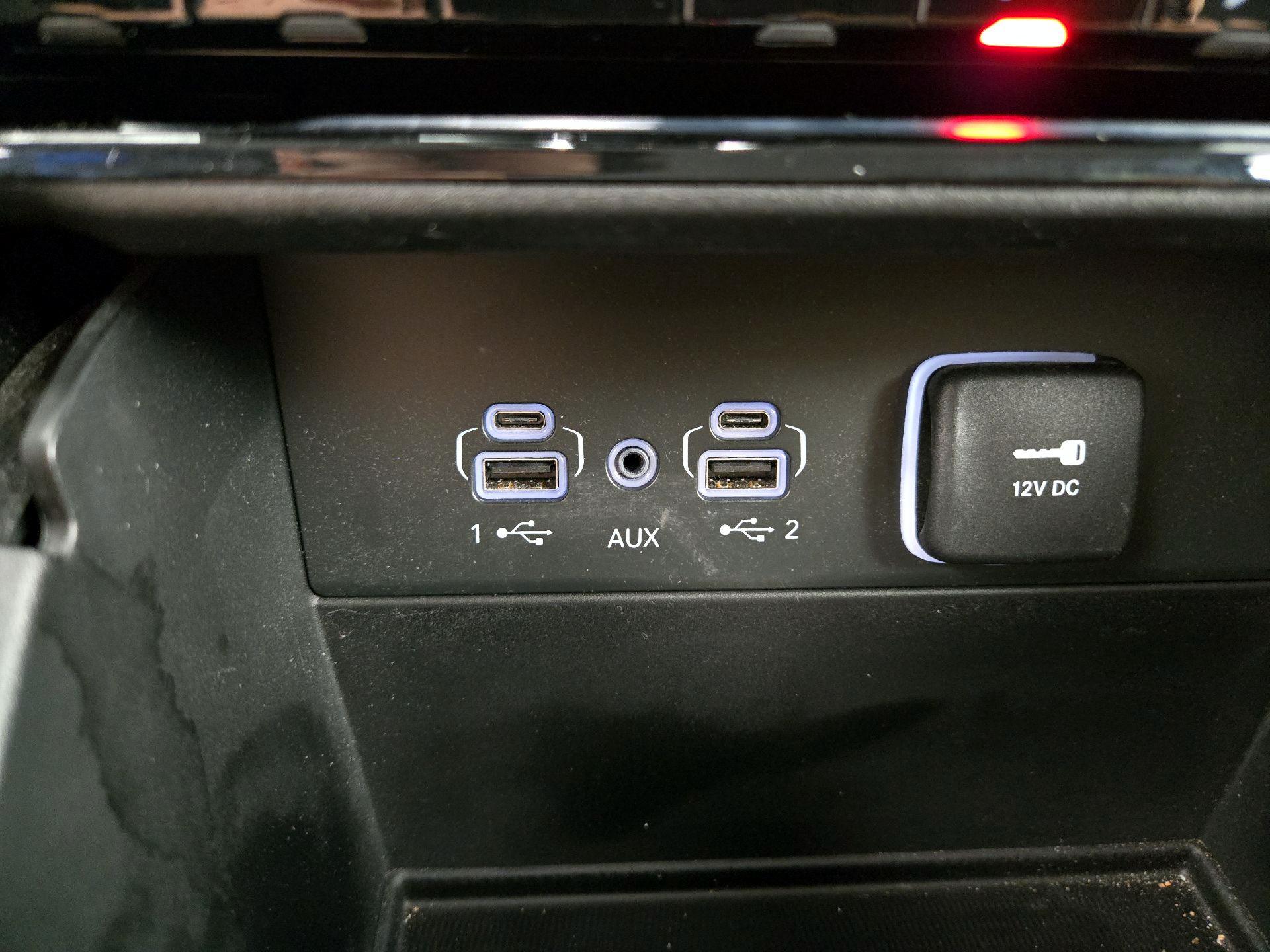 Thumbnail: 2023 Jeep Grand Cherokee - 18