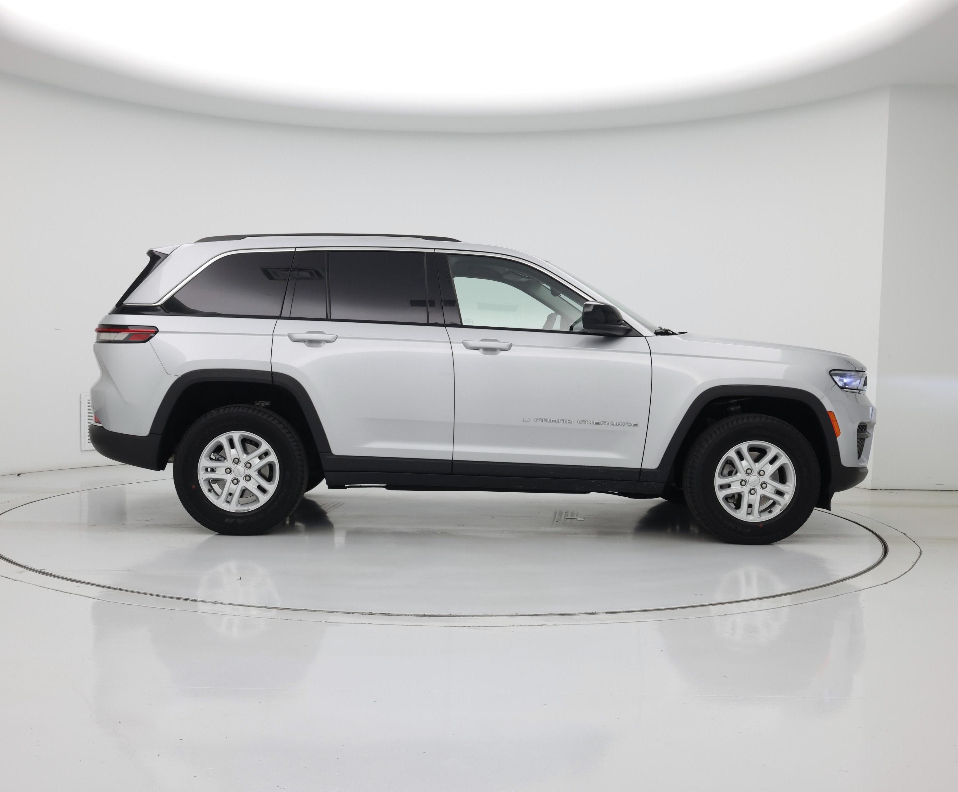 Thumbnail: 2023 Jeep Grand Cherokee - 7