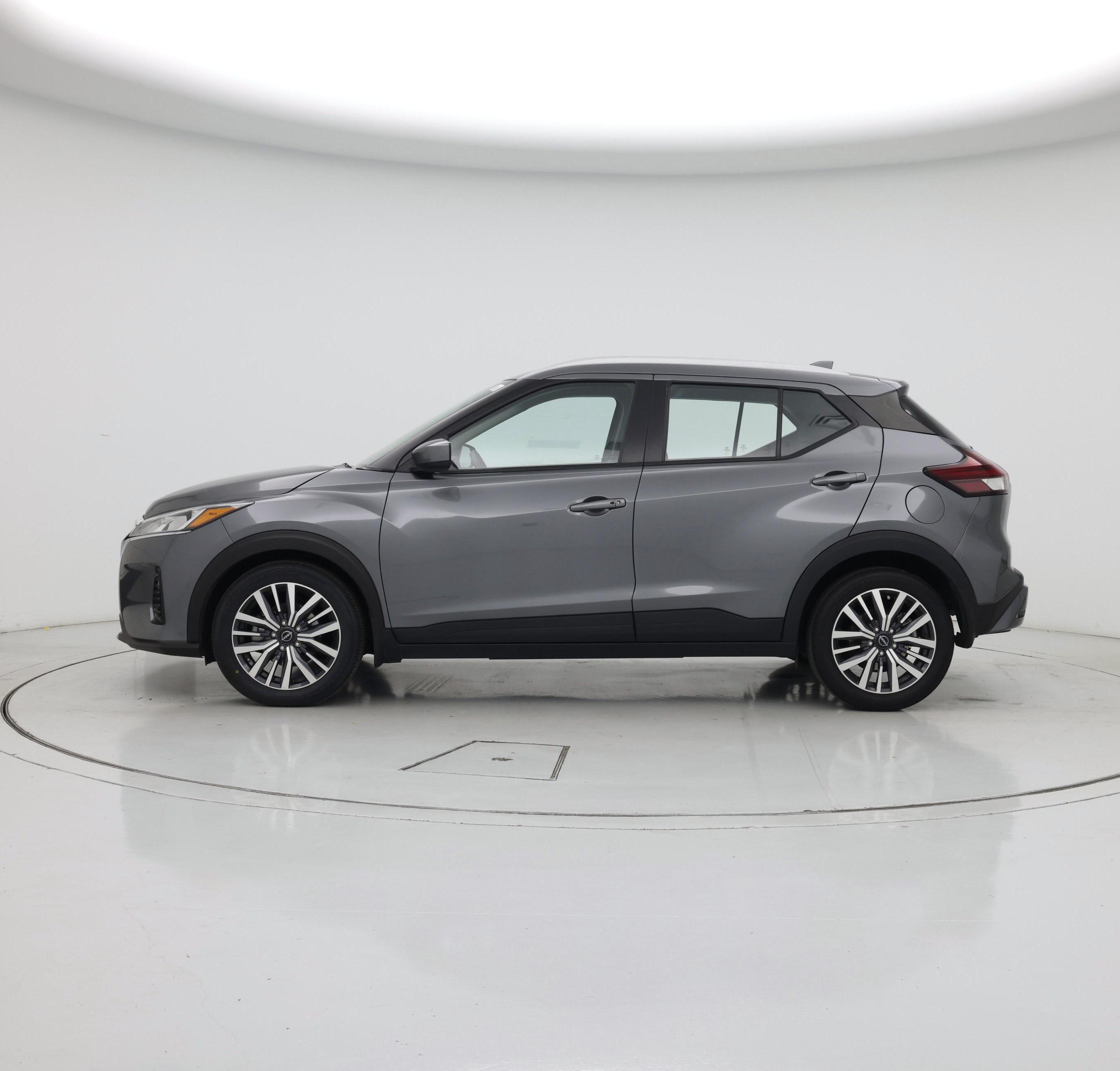 Thumbnail: 2023 Nissan Kicks - 3