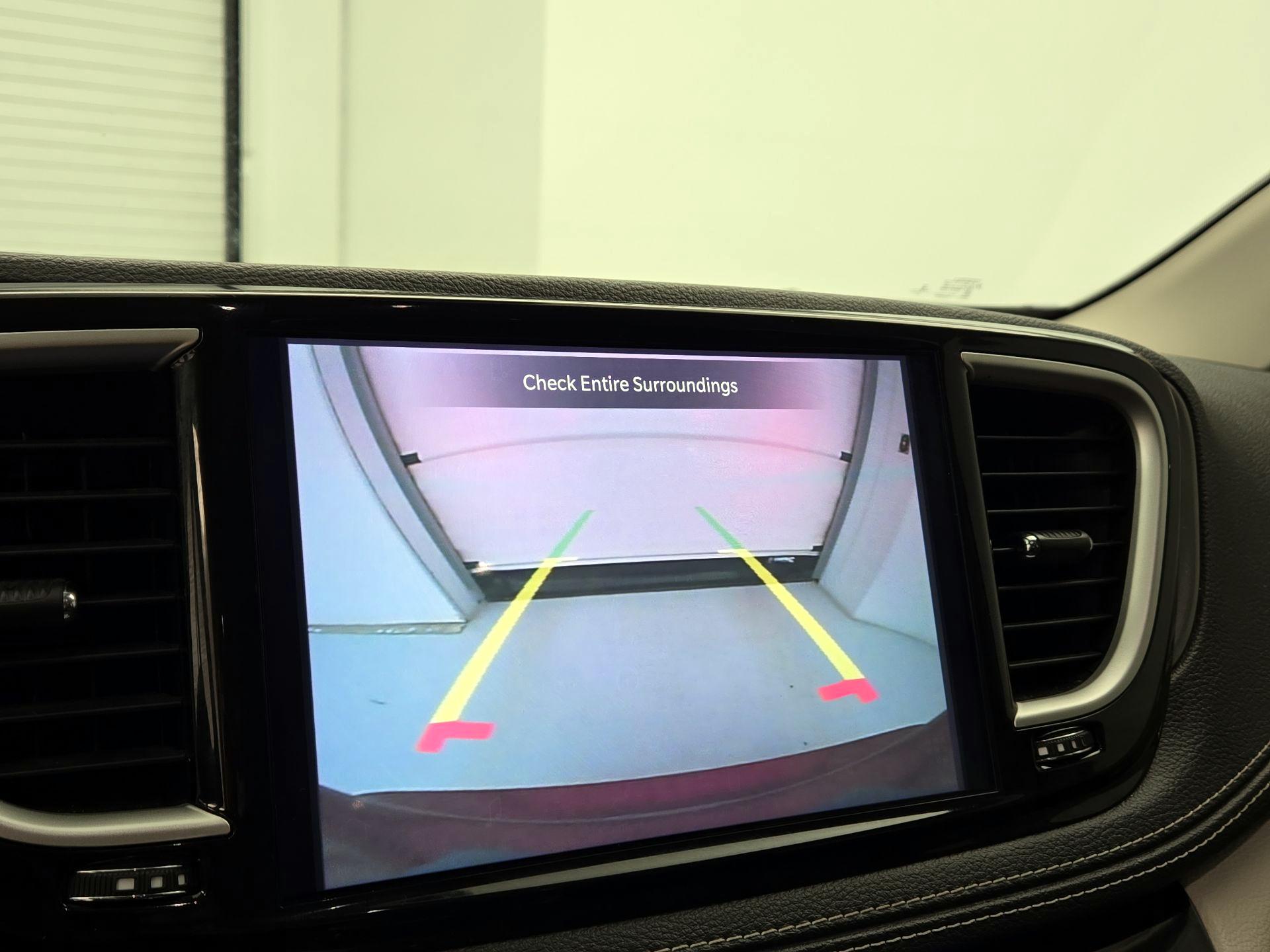 Thumbnail: 2023 Chrysler Pacifica - 14