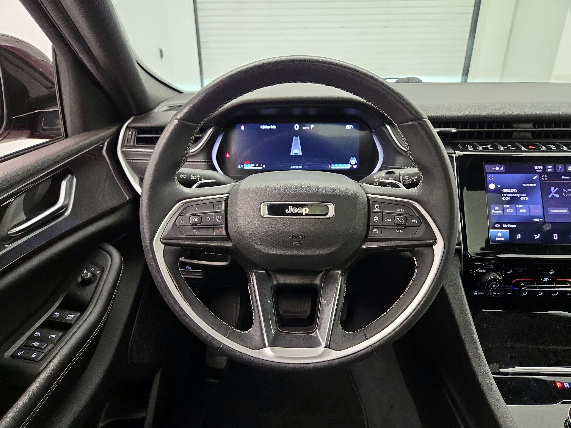 Thumbnail: 2023 Jeep Grand Cherokee - 10