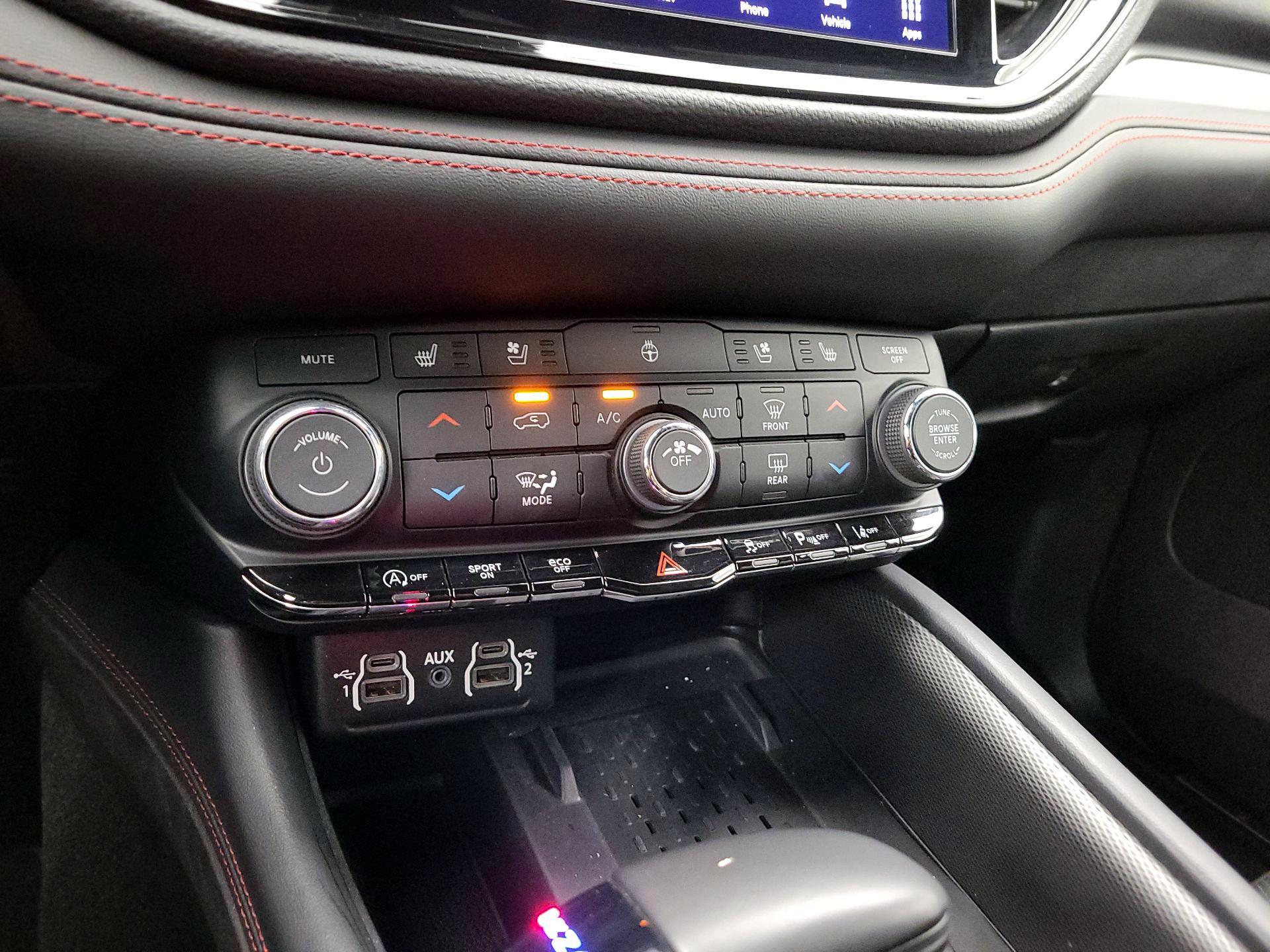 Thumbnail: 2025 Dodge Durango - 17