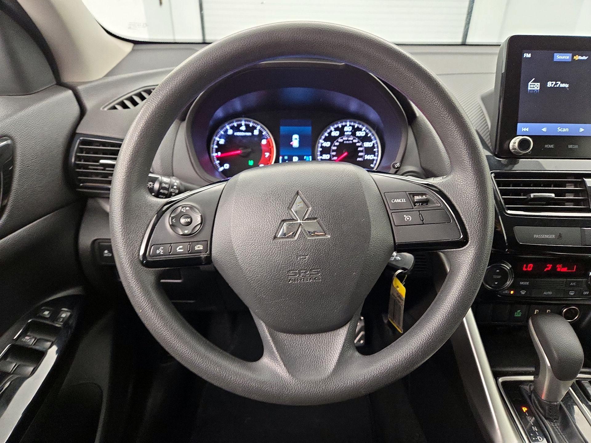 Thumbnail: 2022 Mitsubishi Eclipse Cross - 10