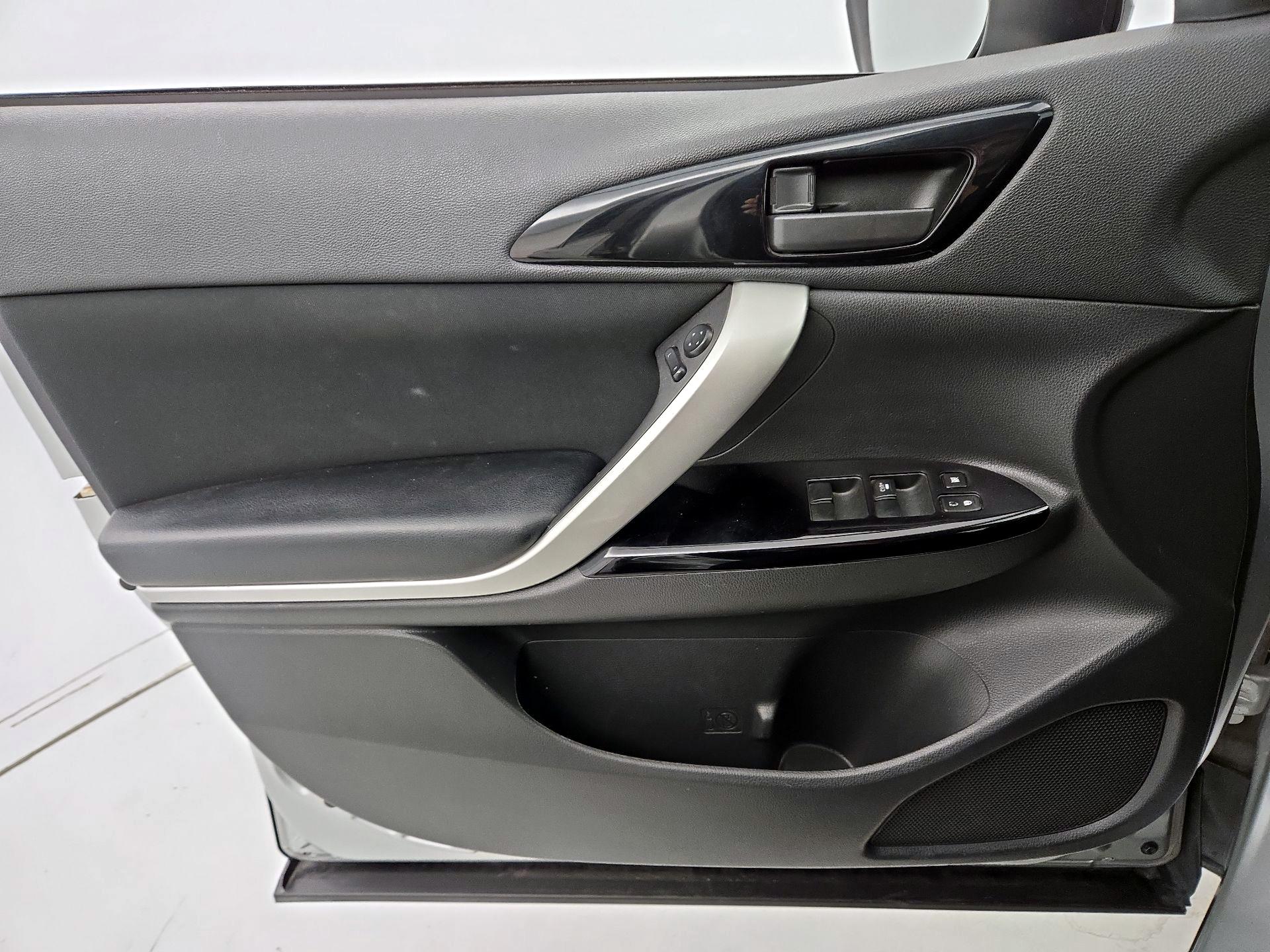 Thumbnail: 2022 Mitsubishi Eclipse Cross - 12