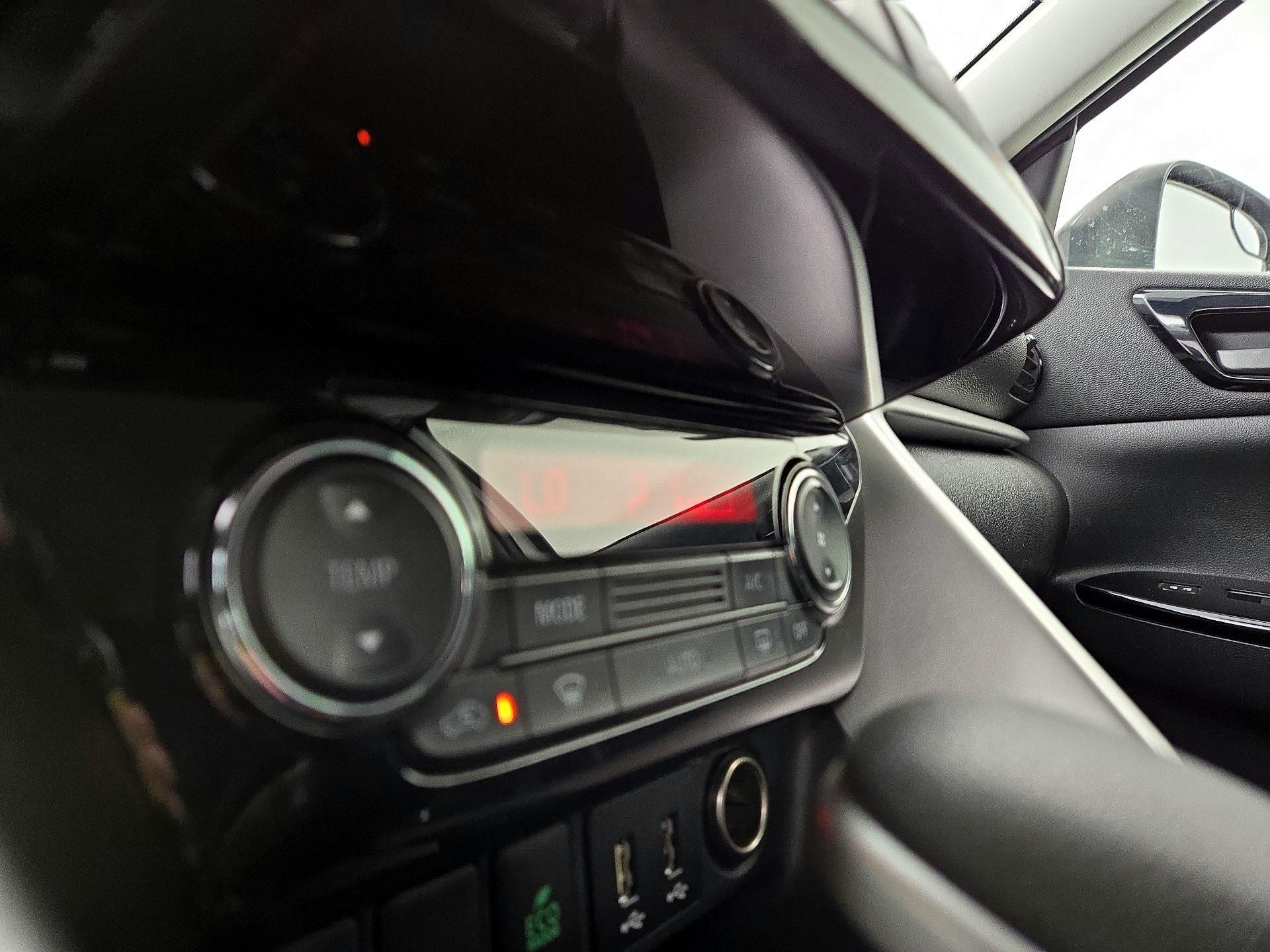 Thumbnail: 2022 Mitsubishi Eclipse Cross - 16