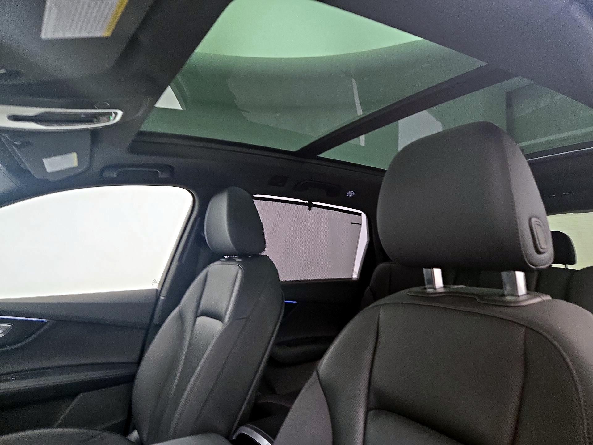 Thumbnail: 2021 Audi Q7 - 20