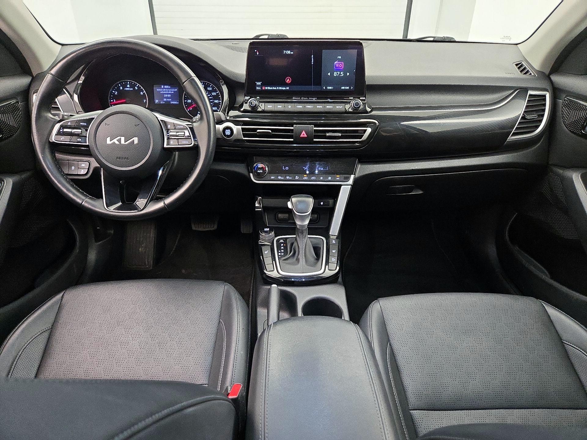 Thumbnail: 2022 Kia Seltos - 9