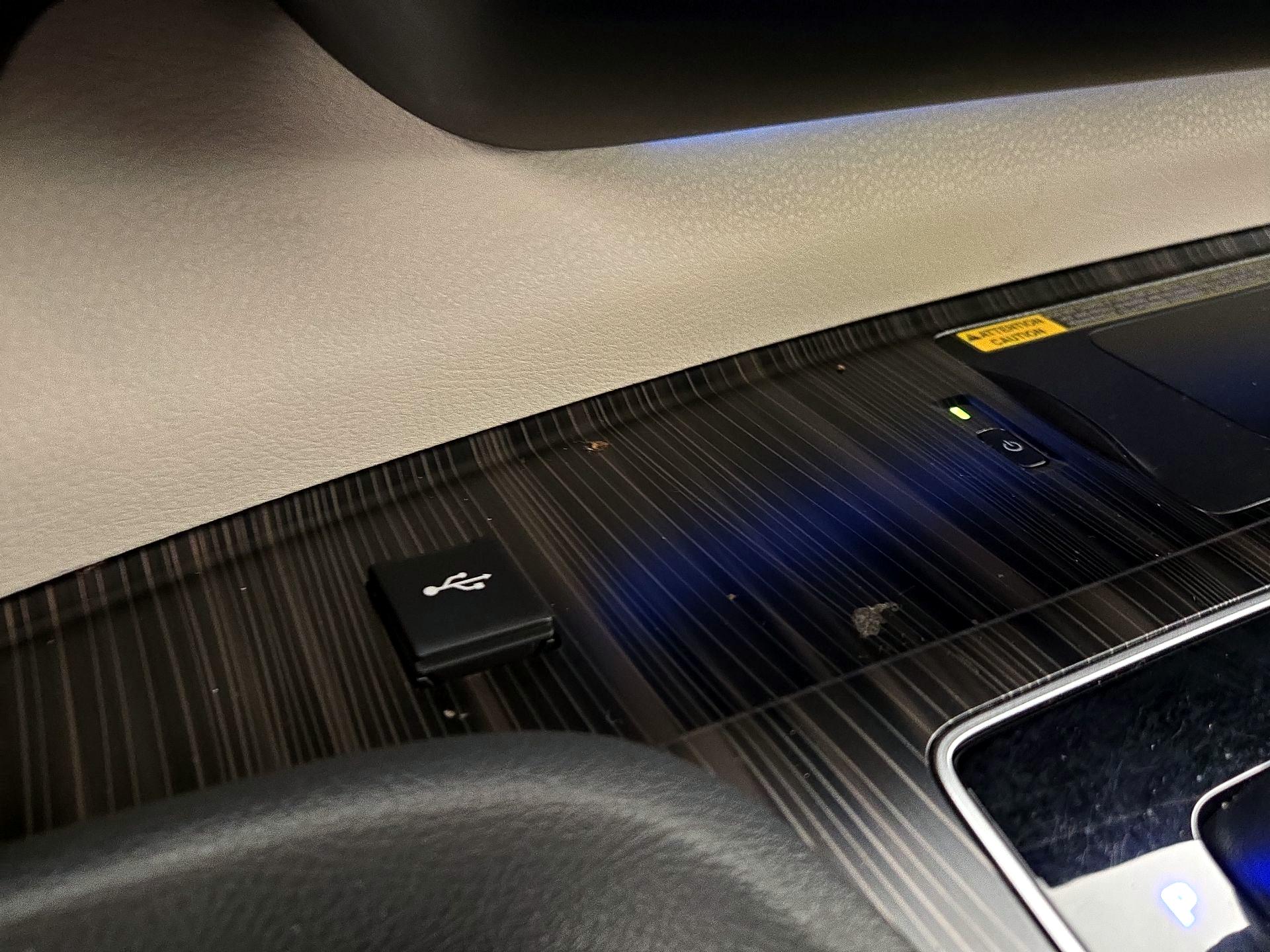 Thumbnail: 2021 Toyota Sienna - 19