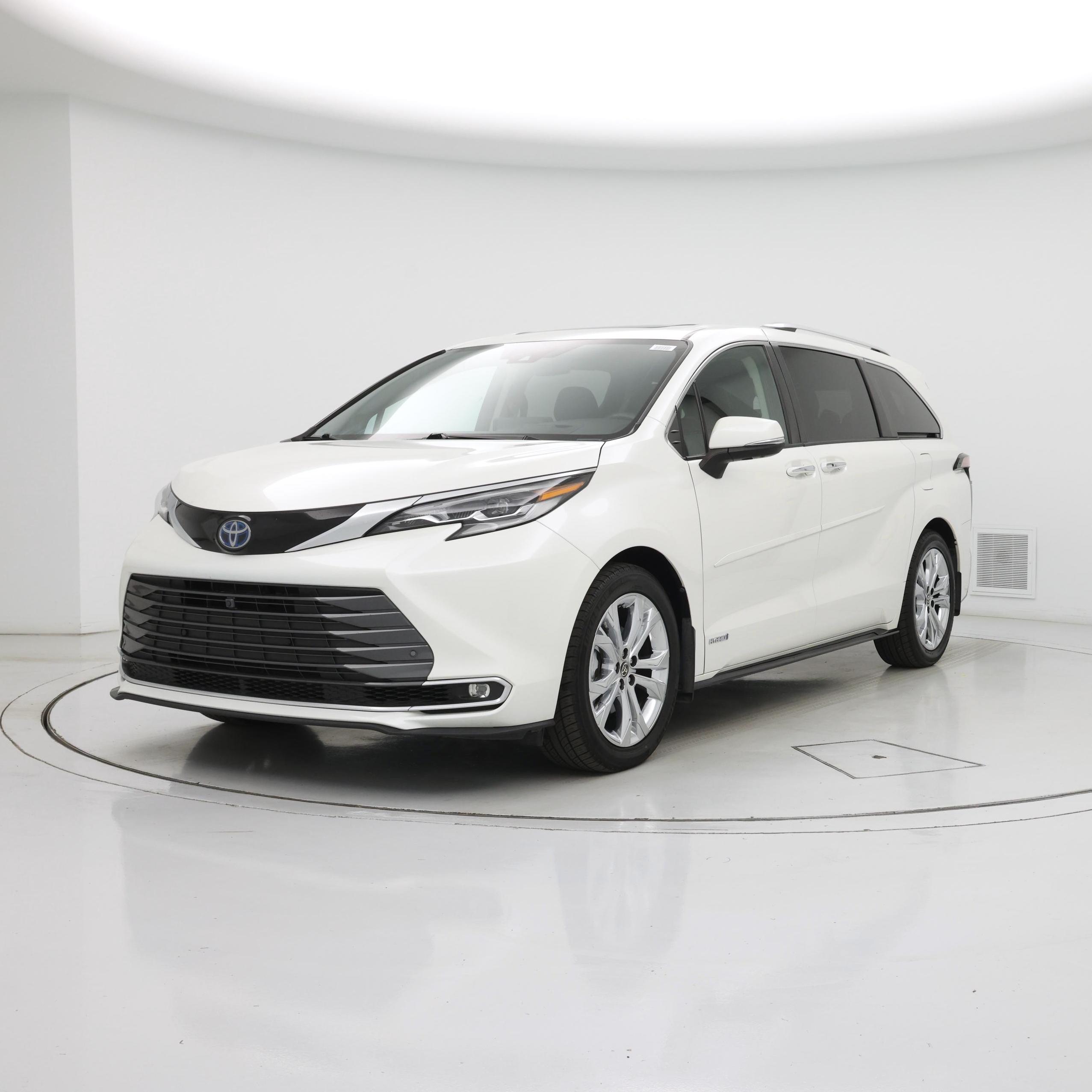 Thumbnail: 2021 Toyota Sienna - 4