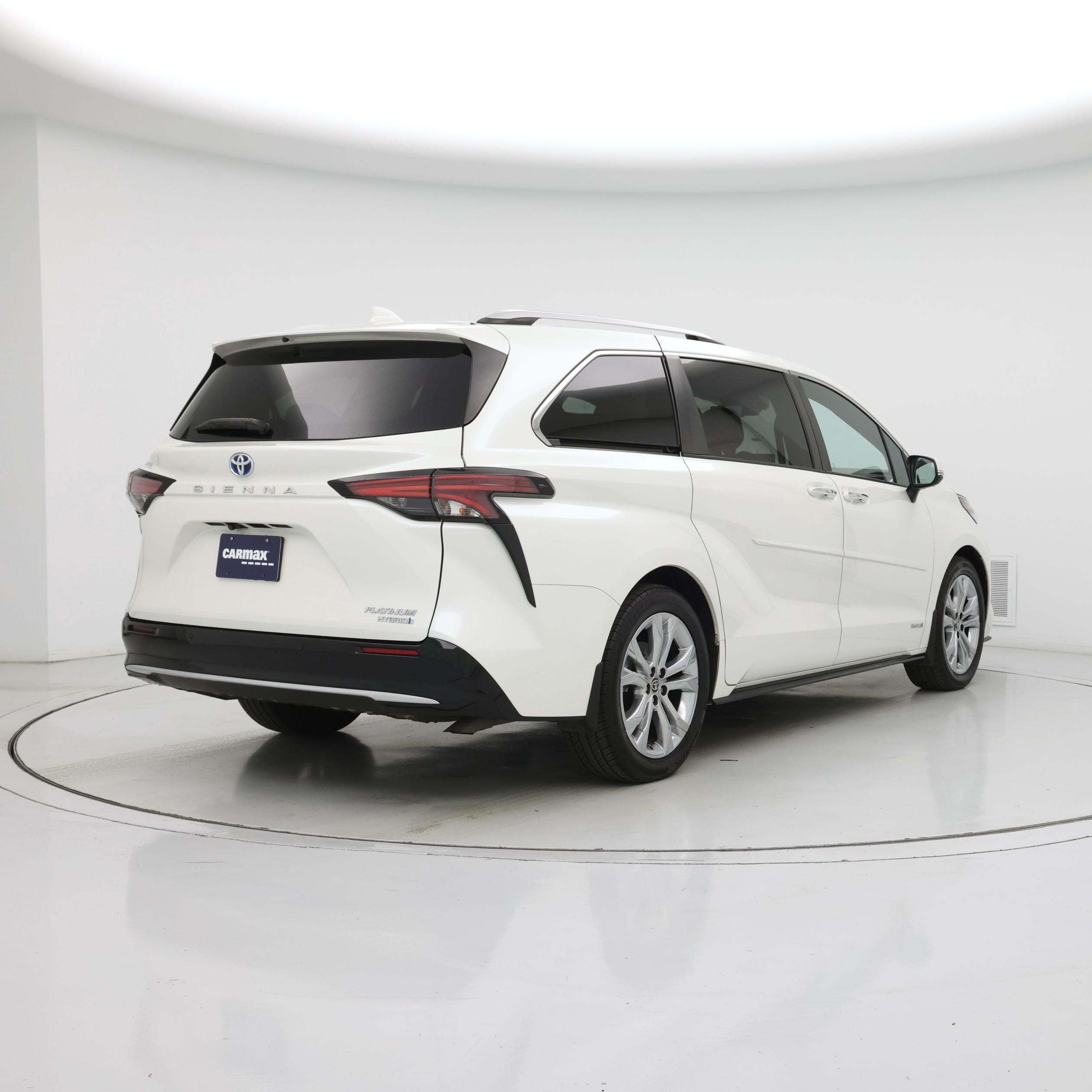 Thumbnail: 2021 Toyota Sienna - 8