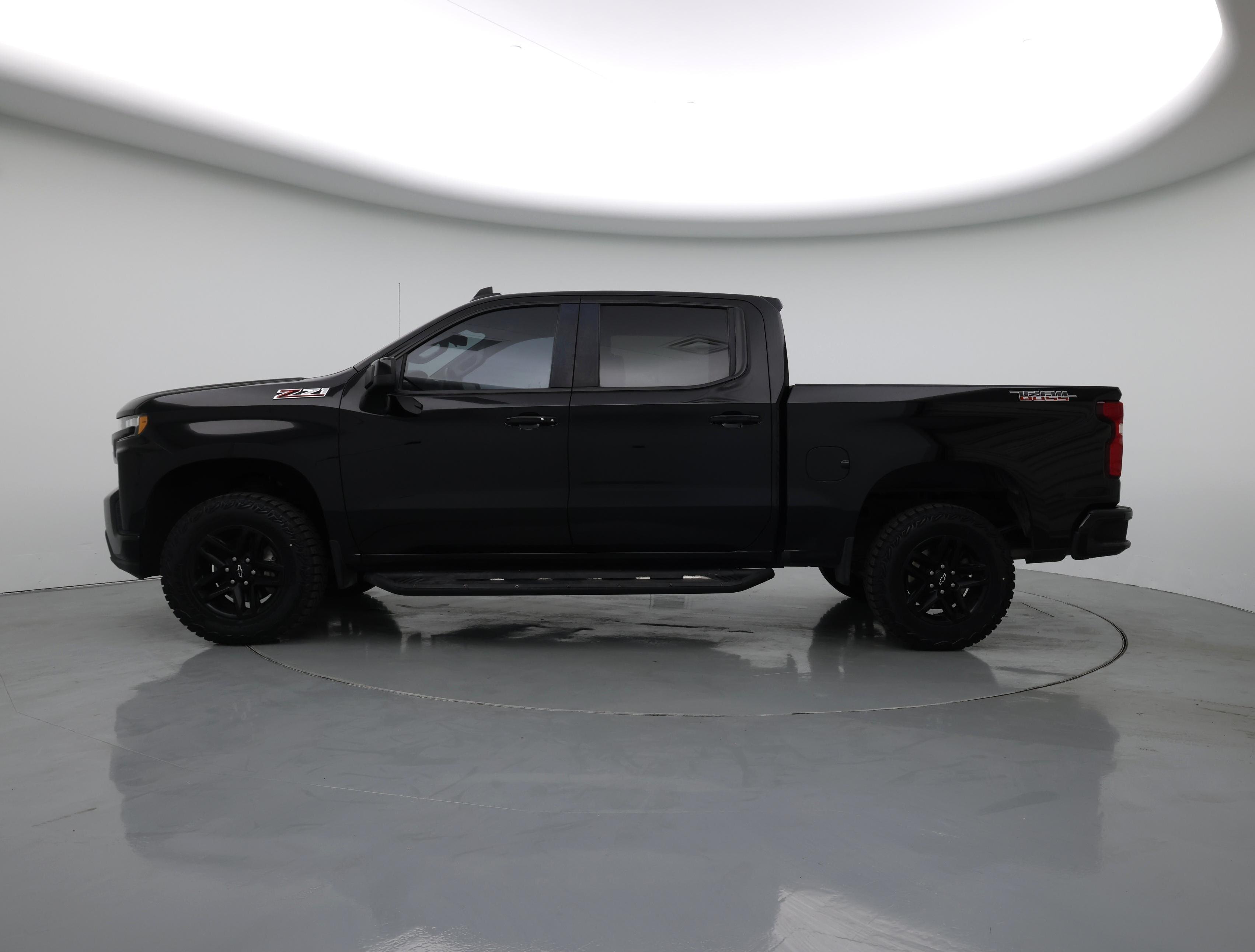 Thumbnail: 2020 Chevrolet Silverado 1500 - 3