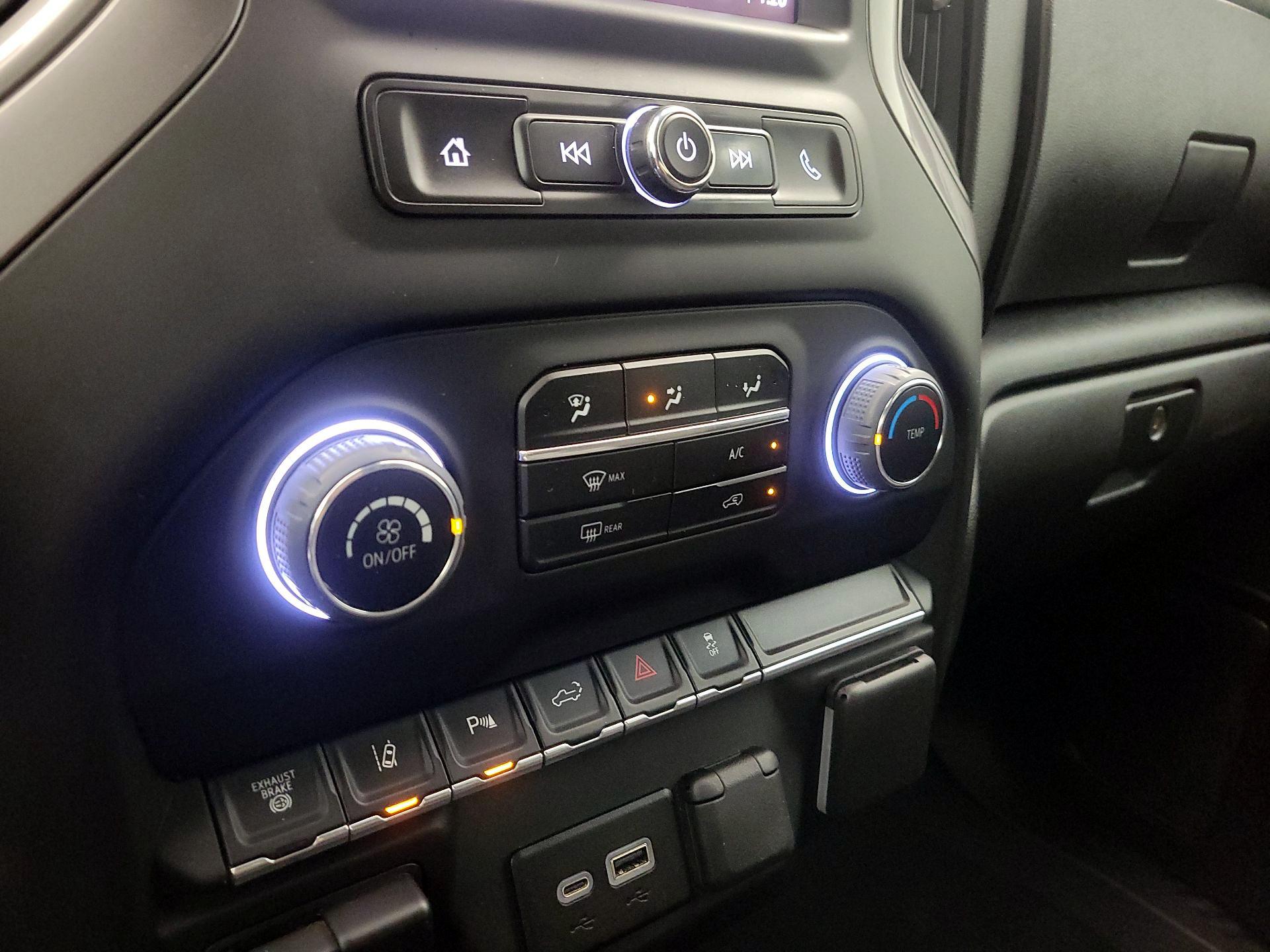 Thumbnail: 2024 Chevrolet Silverado 2500 - 16