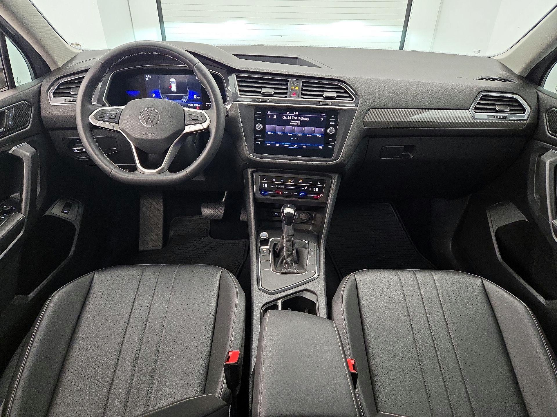 Thumbnail: 2022 Volkswagen Tiguan - 9