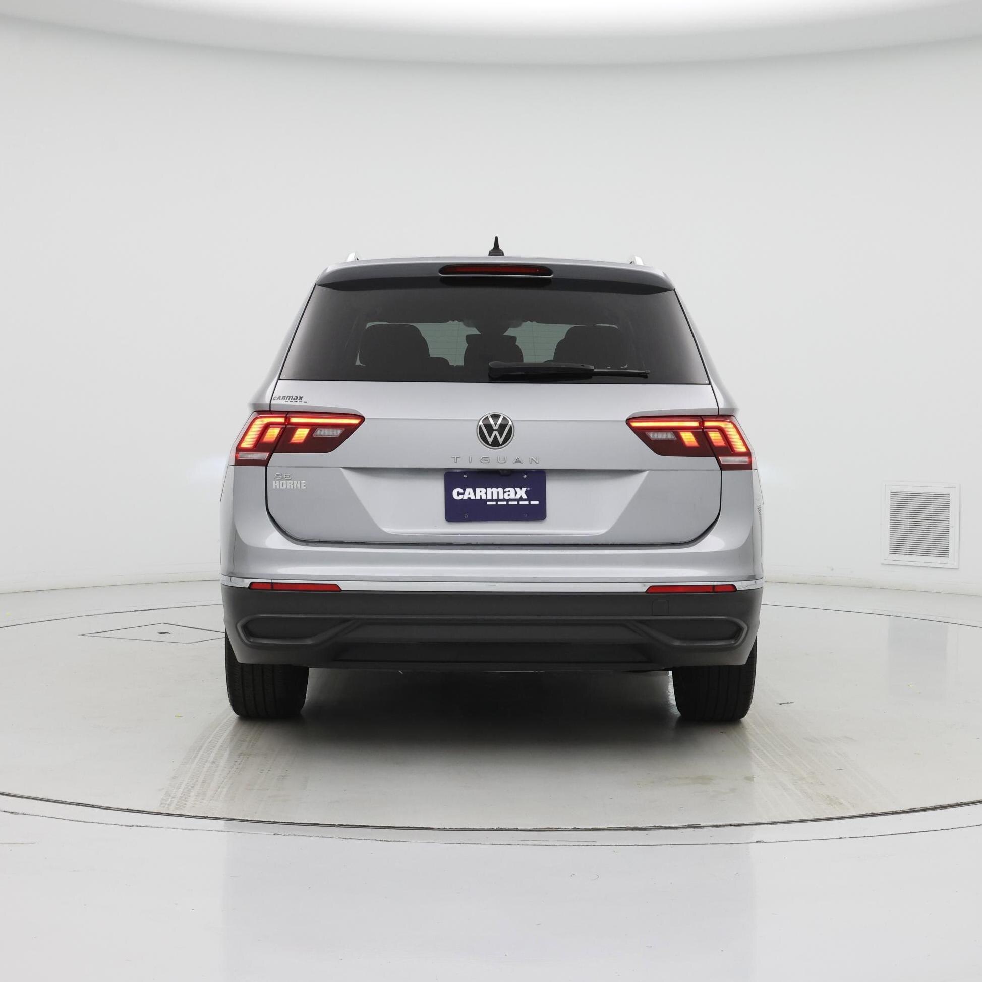 Thumbnail: 2022 Volkswagen Tiguan - 6