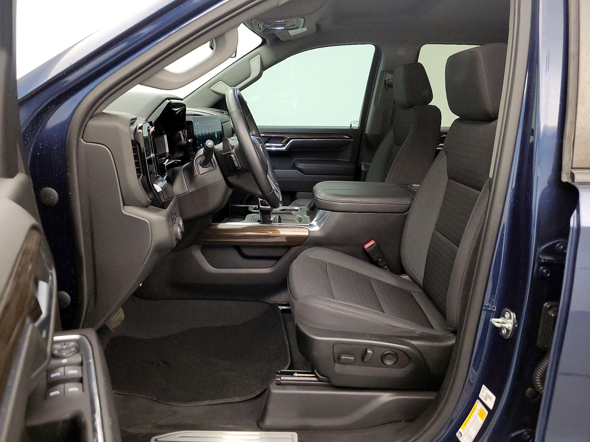 Thumbnail: 2023 Chevrolet Silverado 1500 - 11