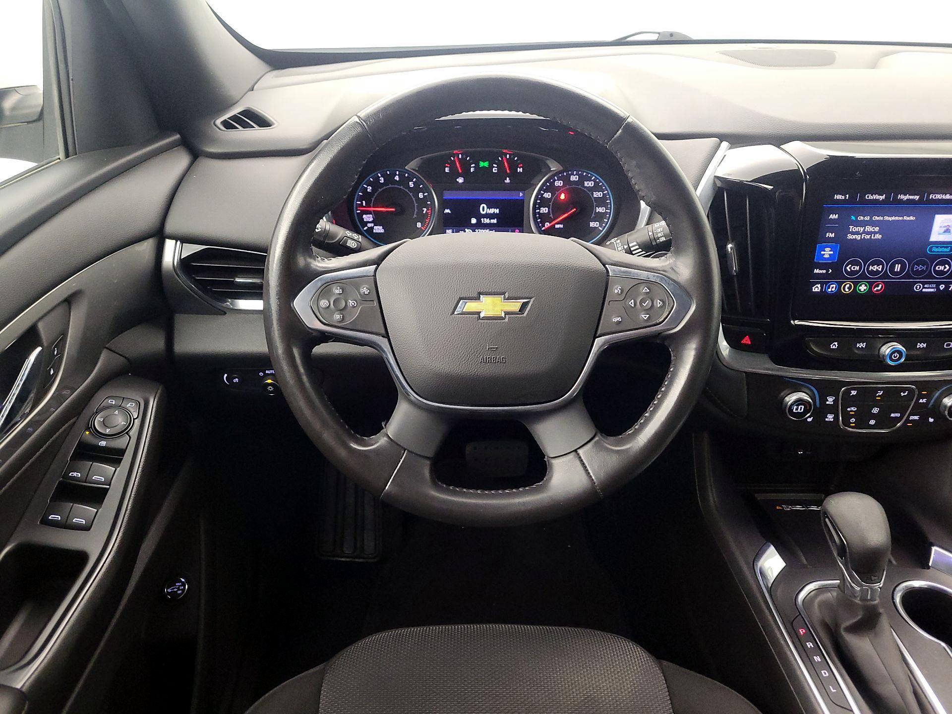 Thumbnail: 2022 Chevrolet Traverse - 10