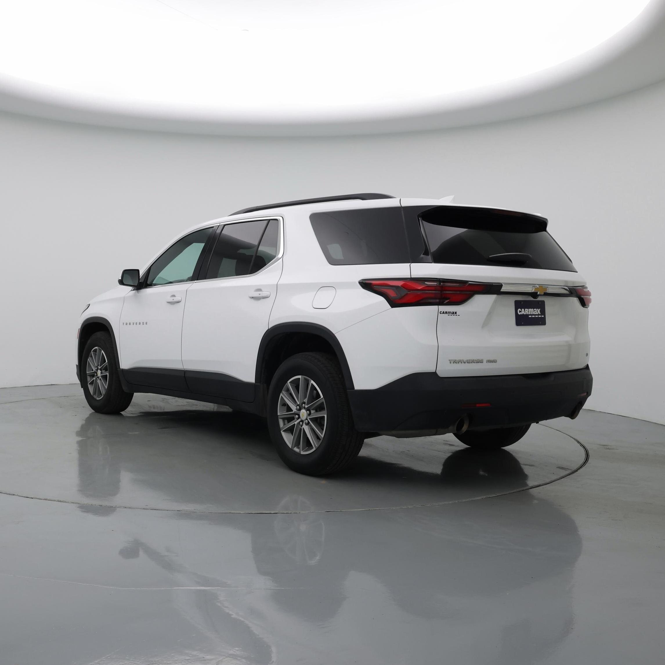 Thumbnail: 2022 Chevrolet Traverse - 2