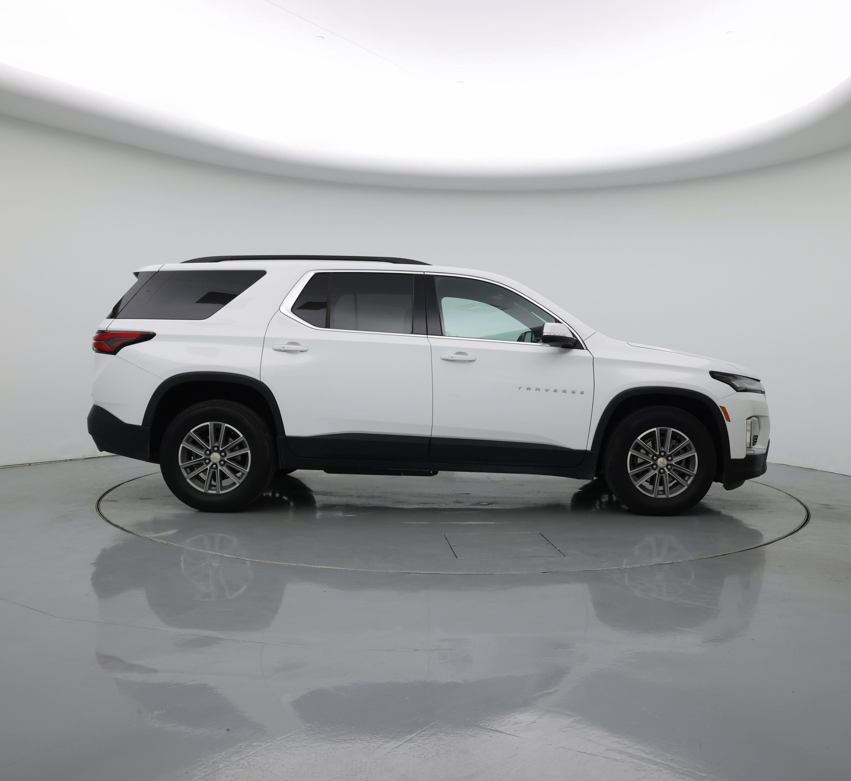 Thumbnail: 2022 Chevrolet Traverse - 7