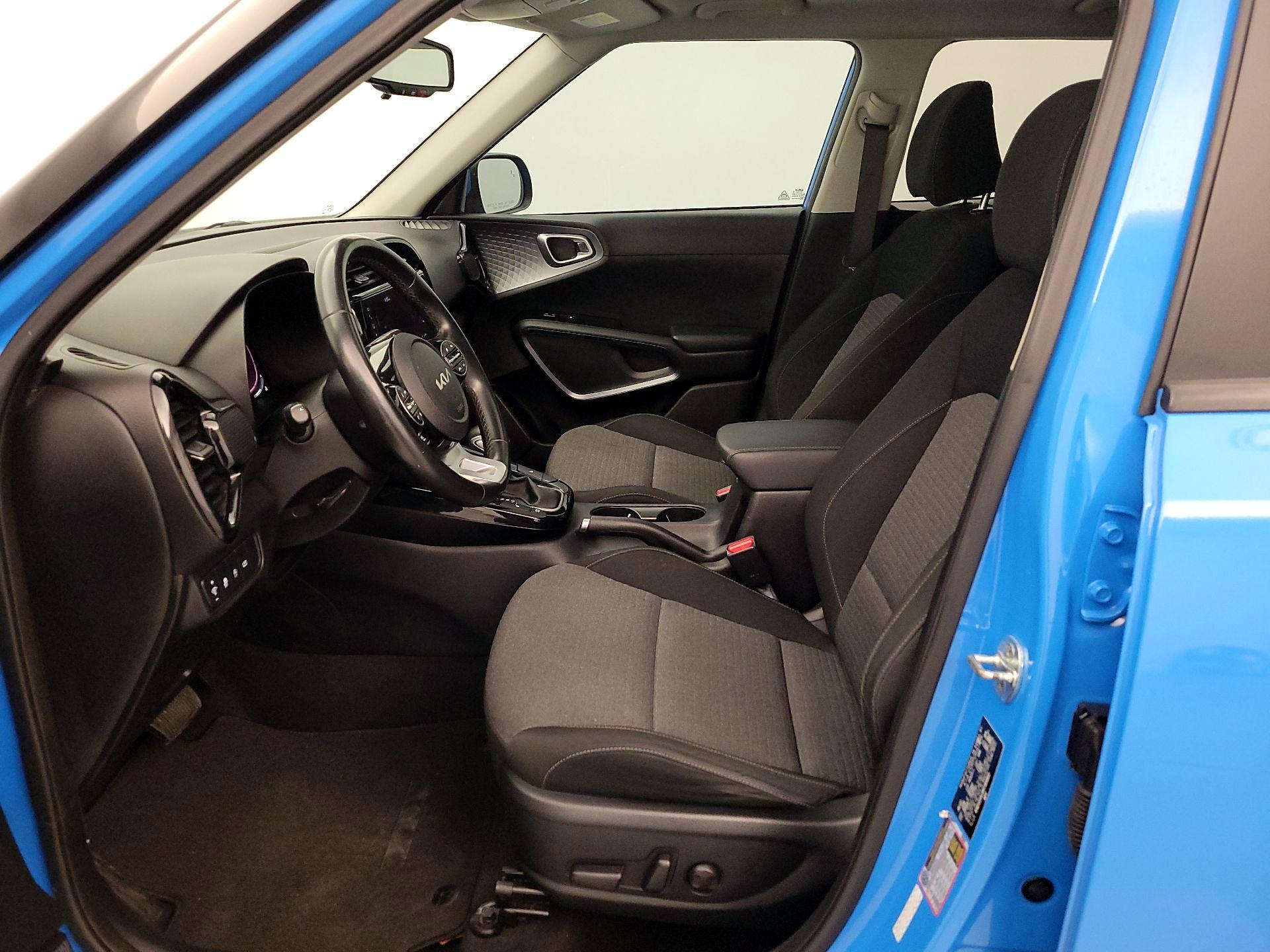 Thumbnail: 2023 Kia Soul - 11