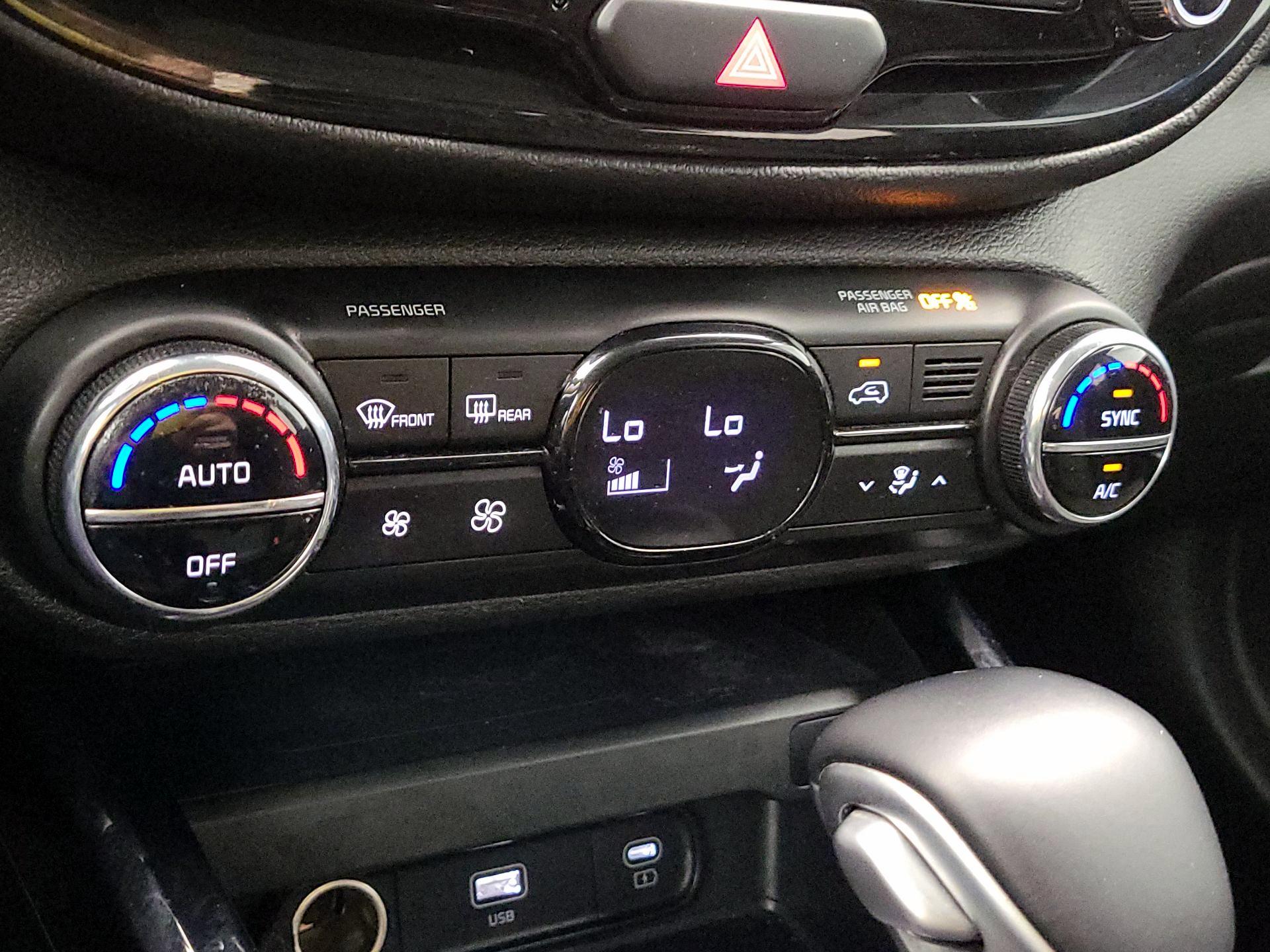 Thumbnail: 2023 Kia Soul - 17