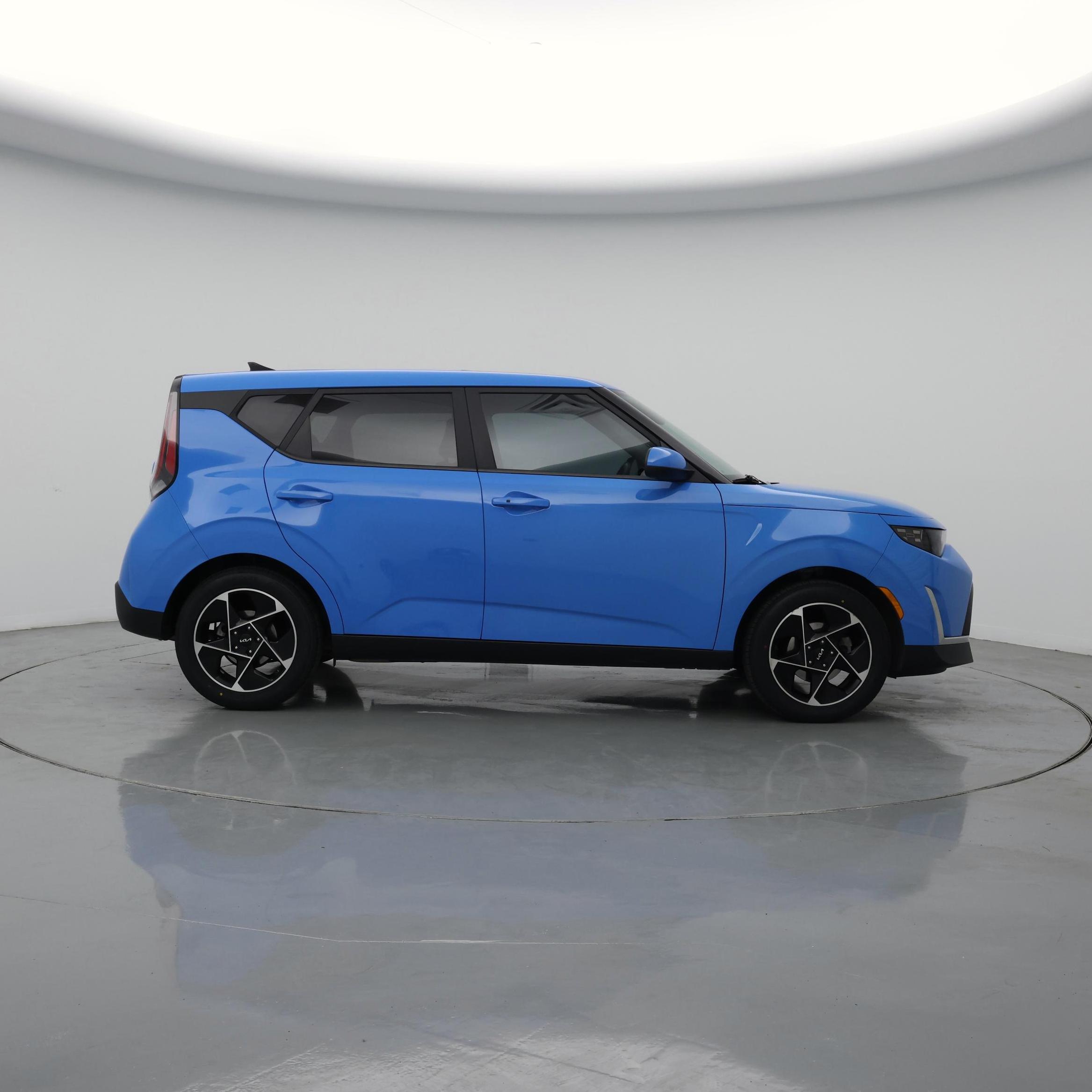 Thumbnail: 2023 Kia Soul - 7