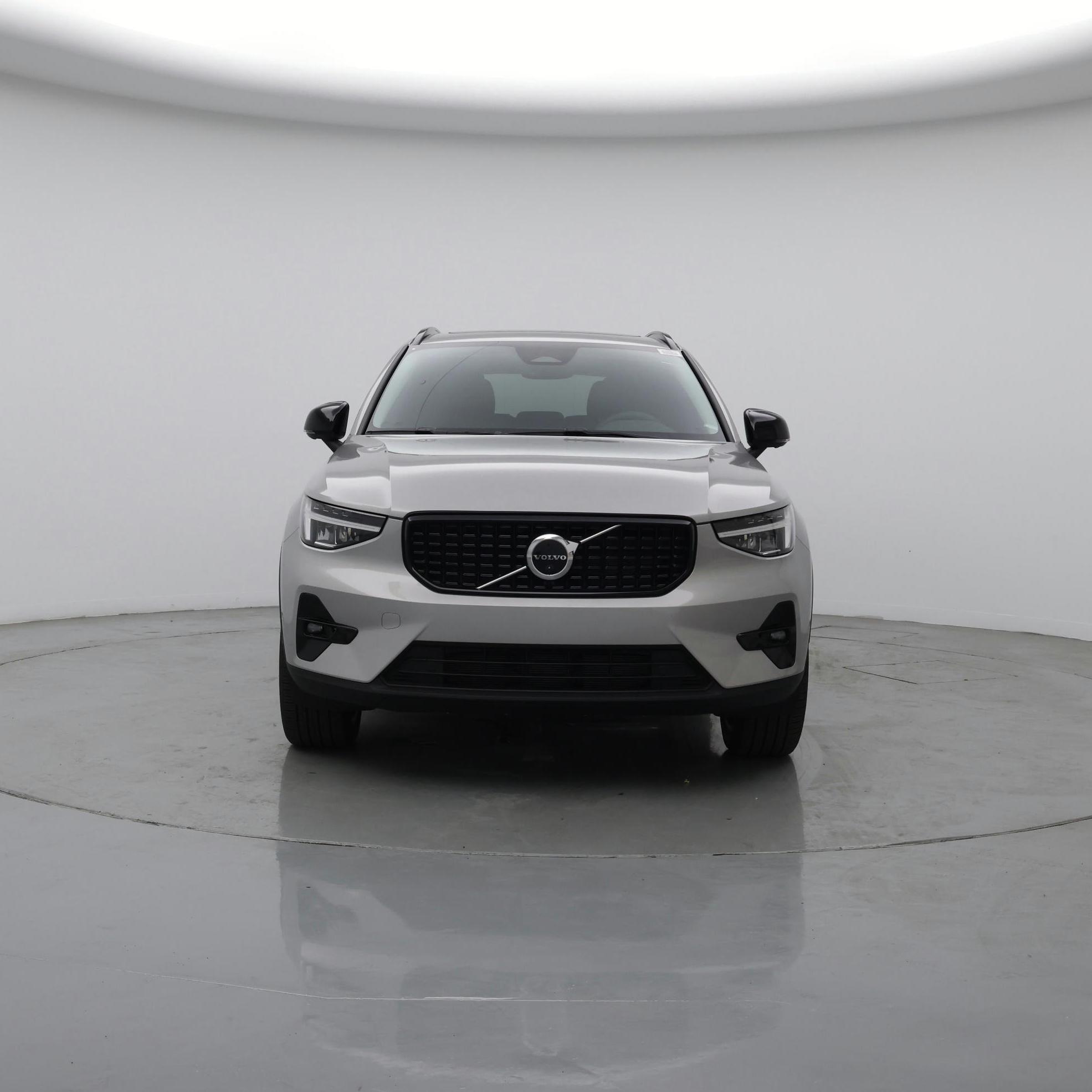 Thumbnail: 2023 Volvo XC40 - 5