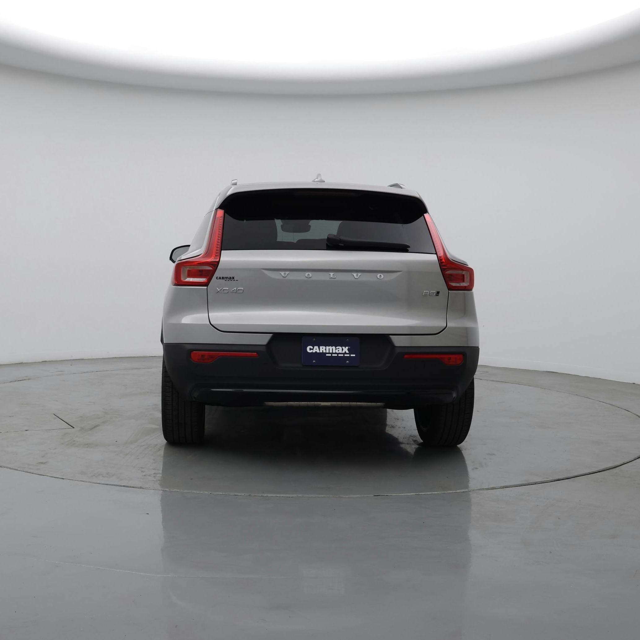 Thumbnail: 2023 Volvo XC40 - 6
