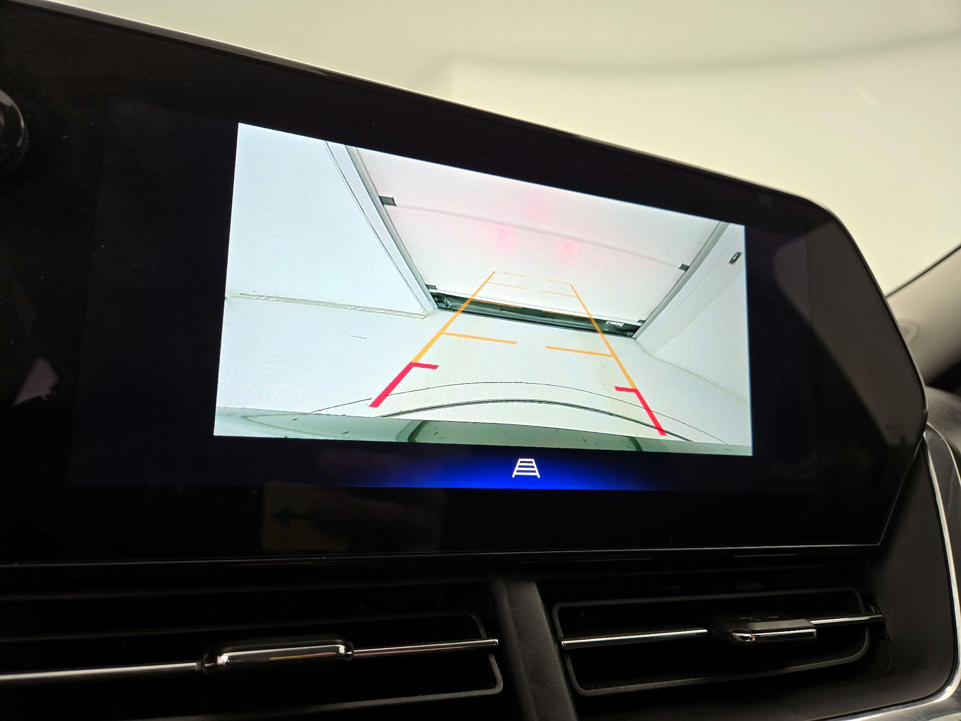 Thumbnail: 2025 Chevrolet Trax - 14