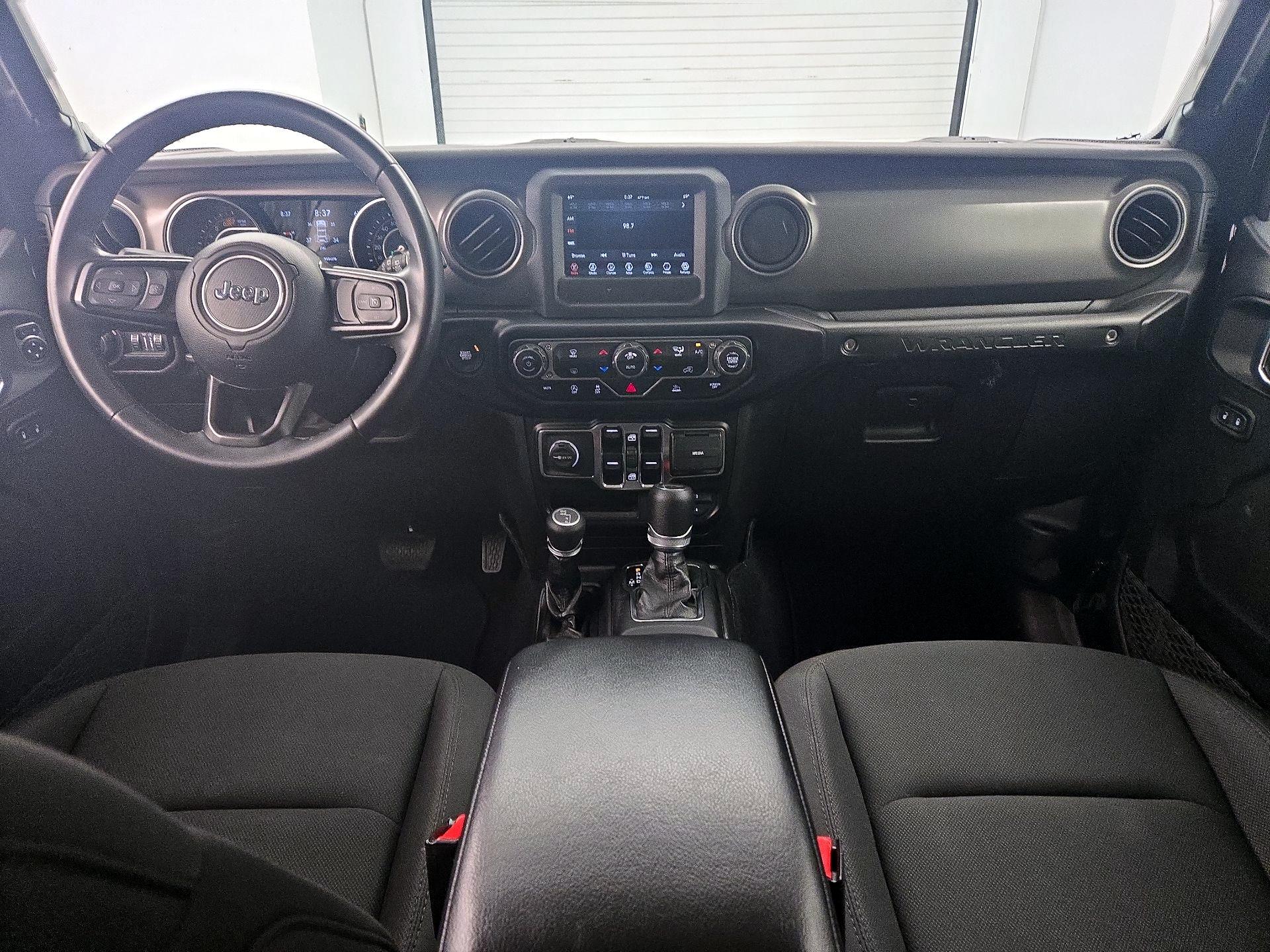 Thumbnail: 2021 Jeep Wrangler - 9