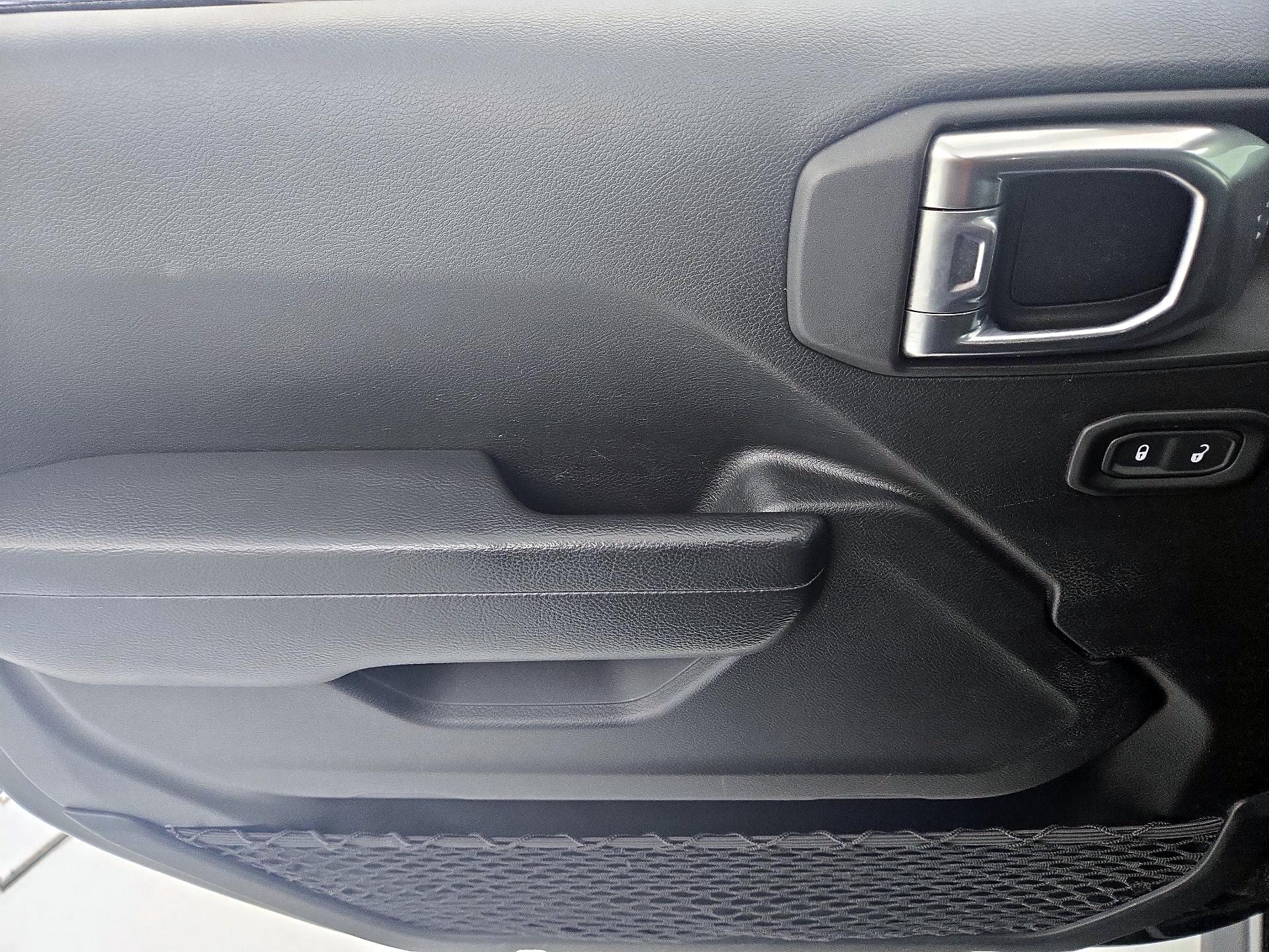 Thumbnail: 2021 Jeep Wrangler - 12