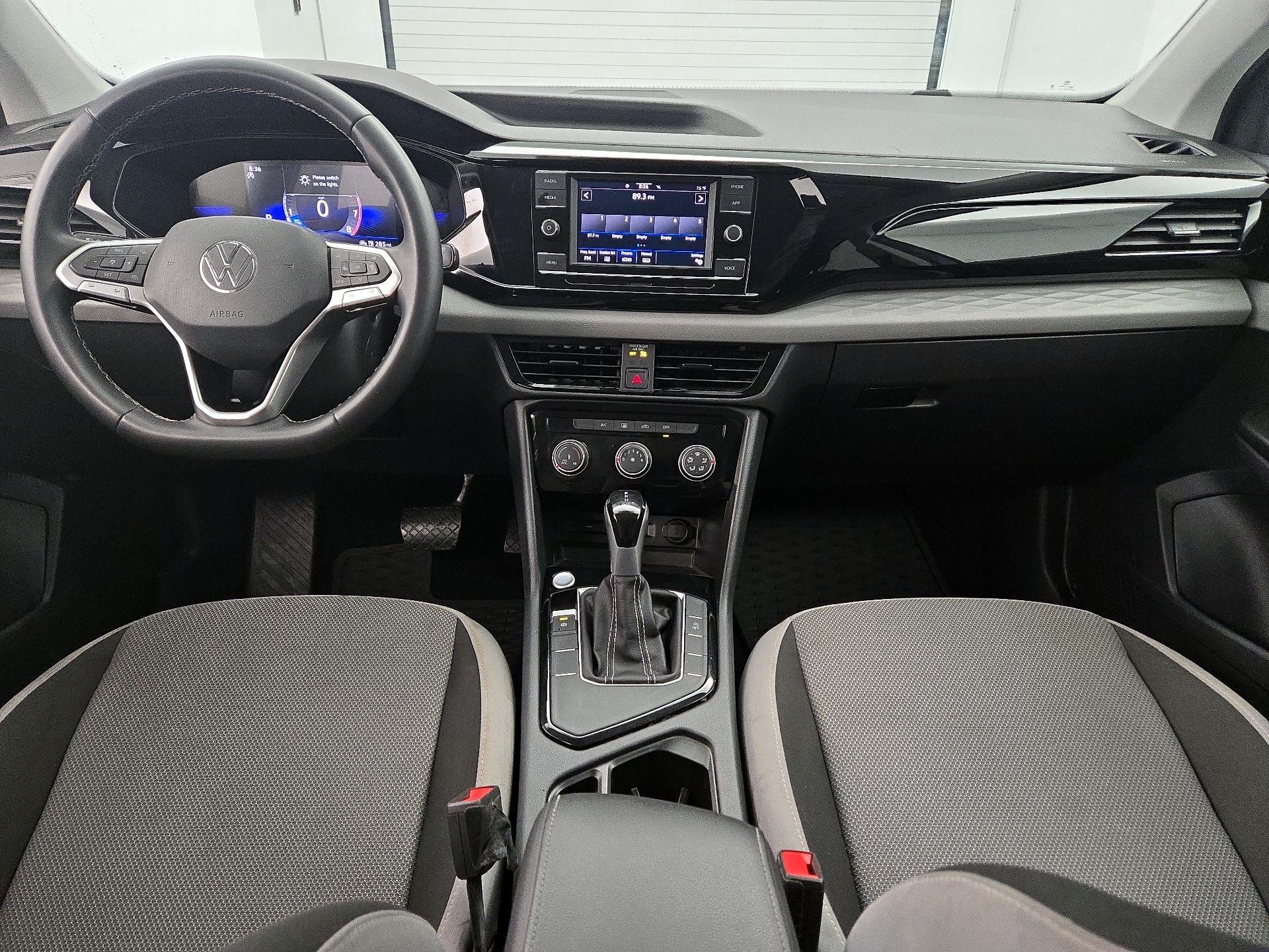 Thumbnail: 2023 Volkswagen Taos - 9