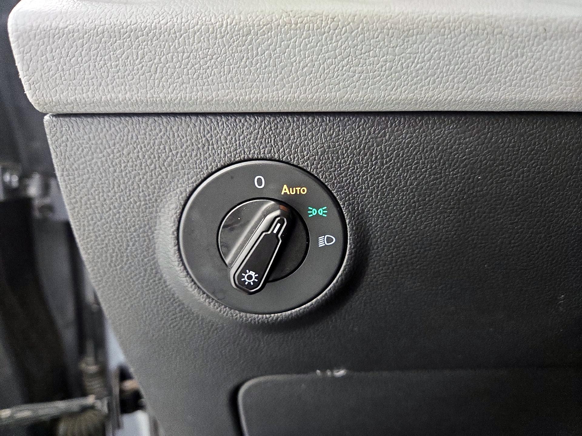 Thumbnail: 2023 Volkswagen Taos - 13