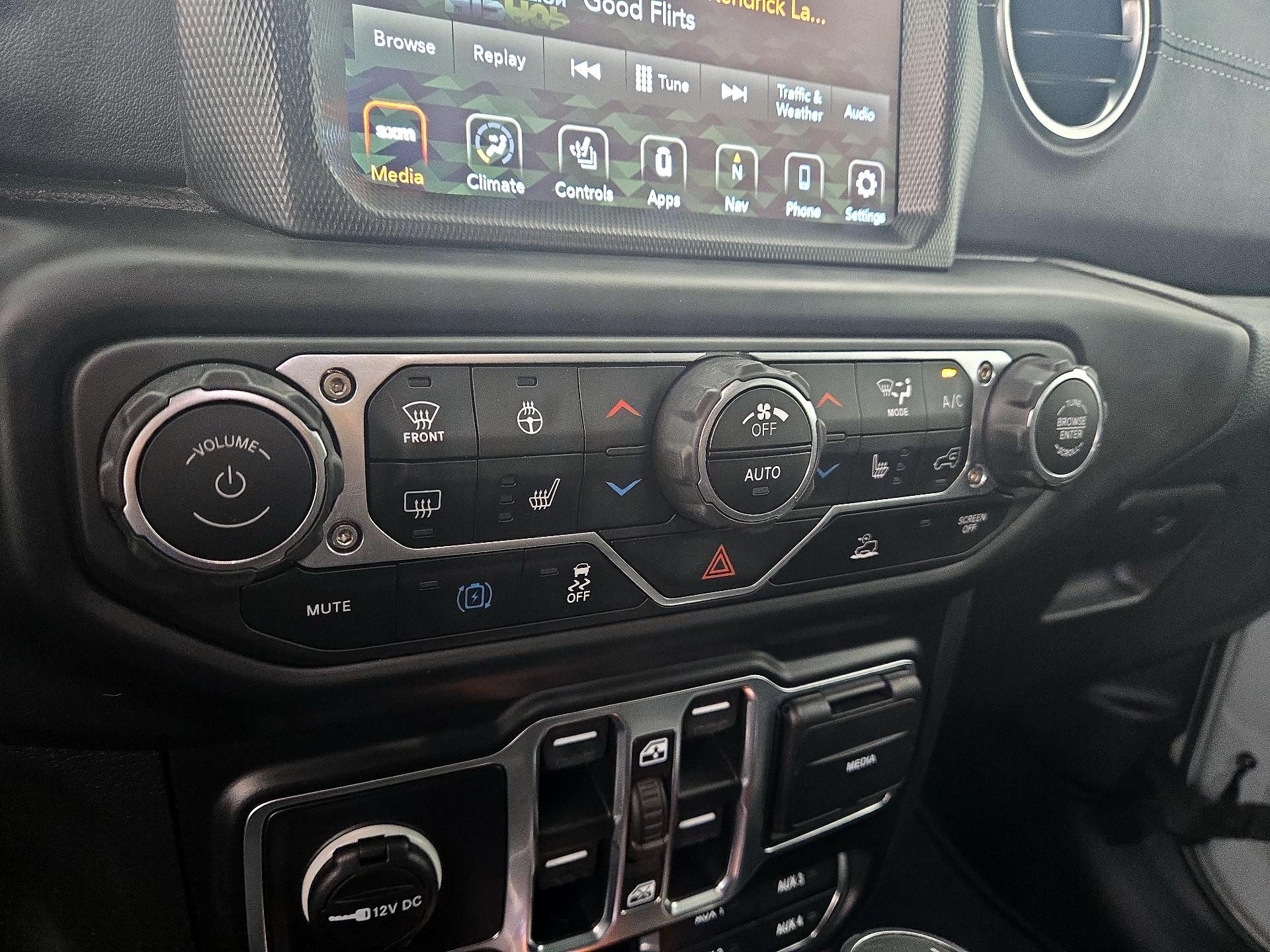 Thumbnail: 2023 Jeep Wrangler - 17