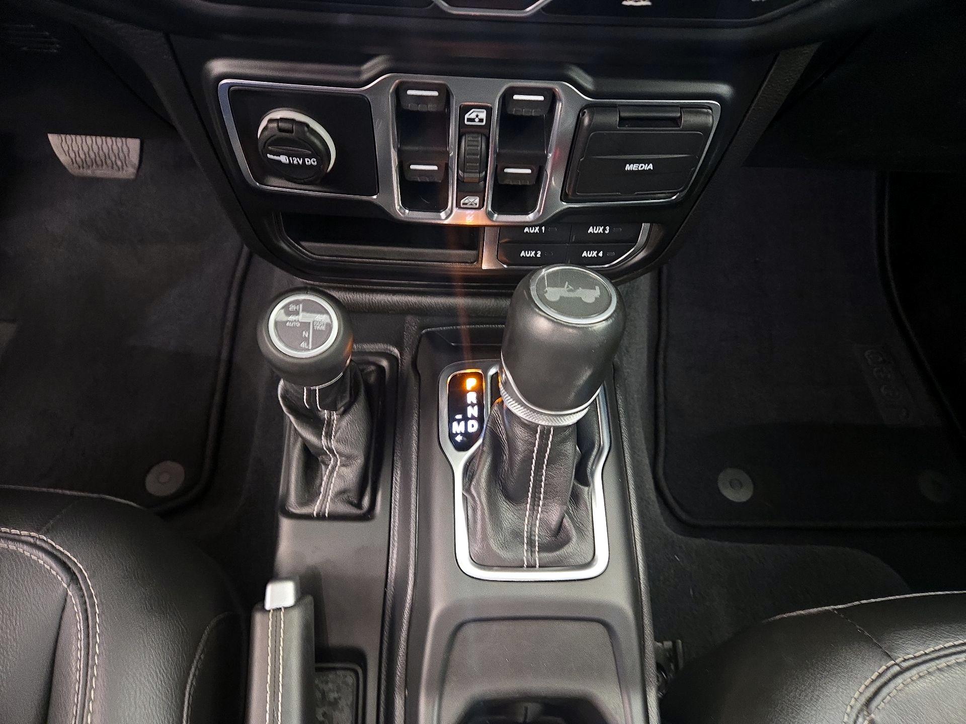 Thumbnail: 2023 Jeep Wrangler - 18