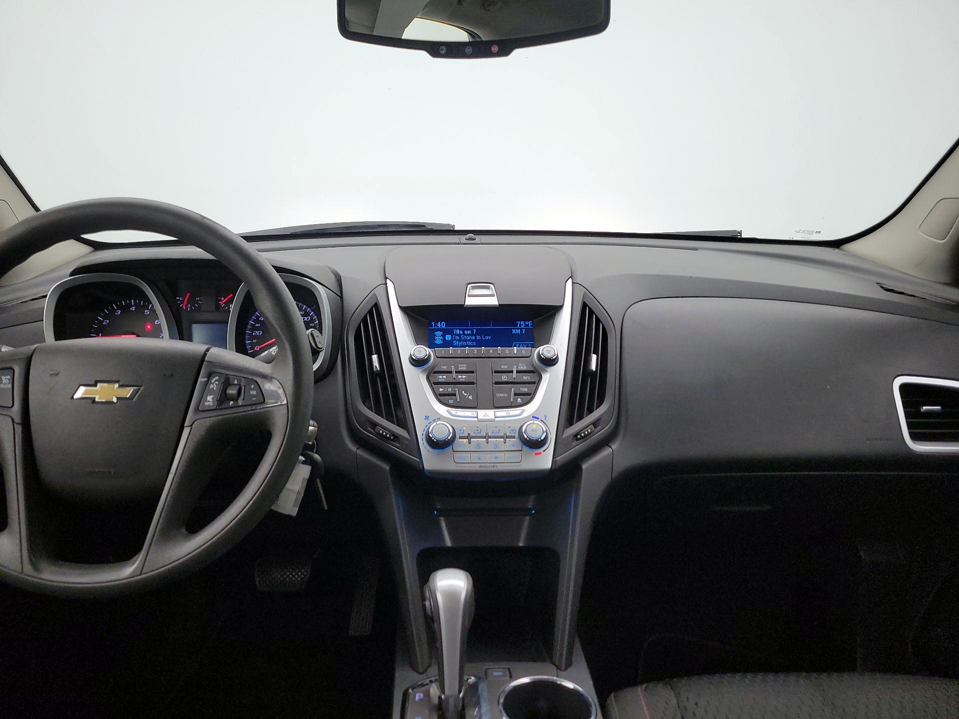 Thumbnail: 2015 Chevrolet Equinox - 9