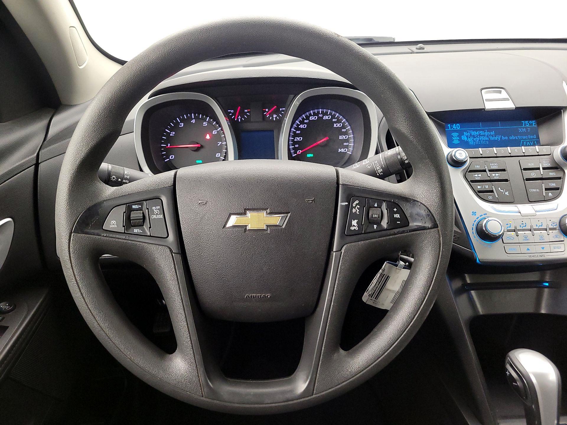 Thumbnail: 2015 Chevrolet Equinox - 10