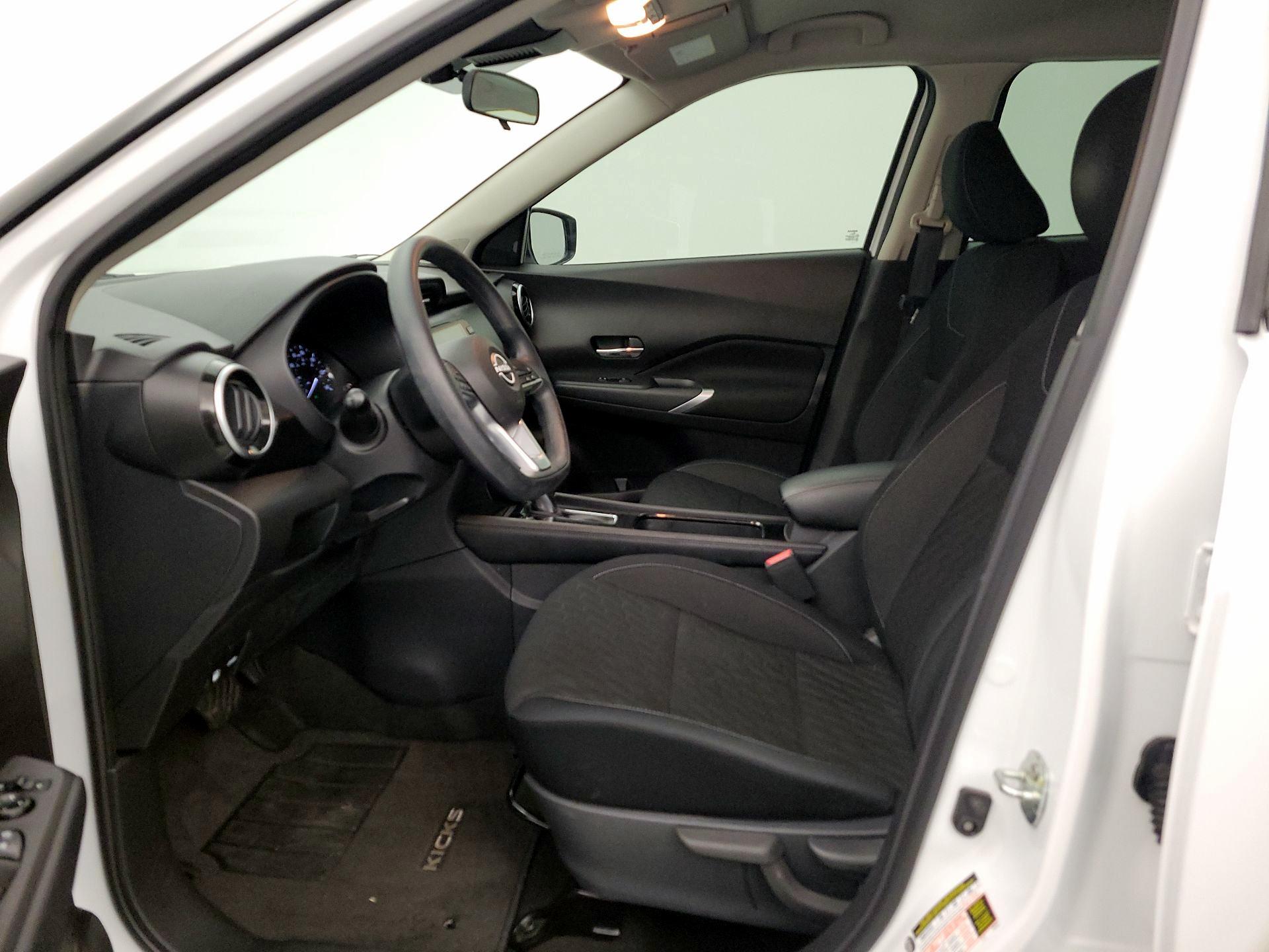 Thumbnail: 2023 Nissan Kicks - 11